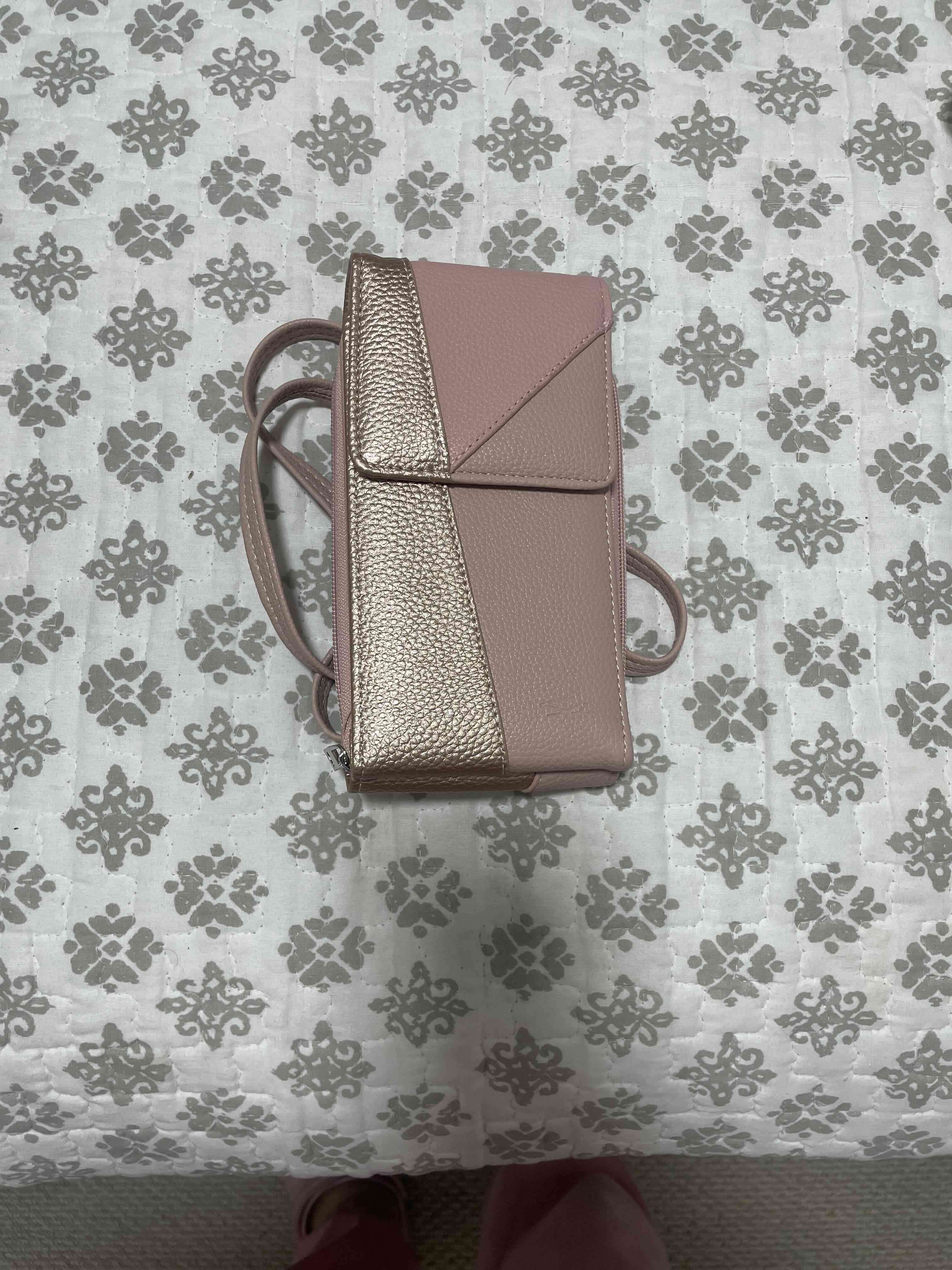 Cartera rosa y dorada - 1