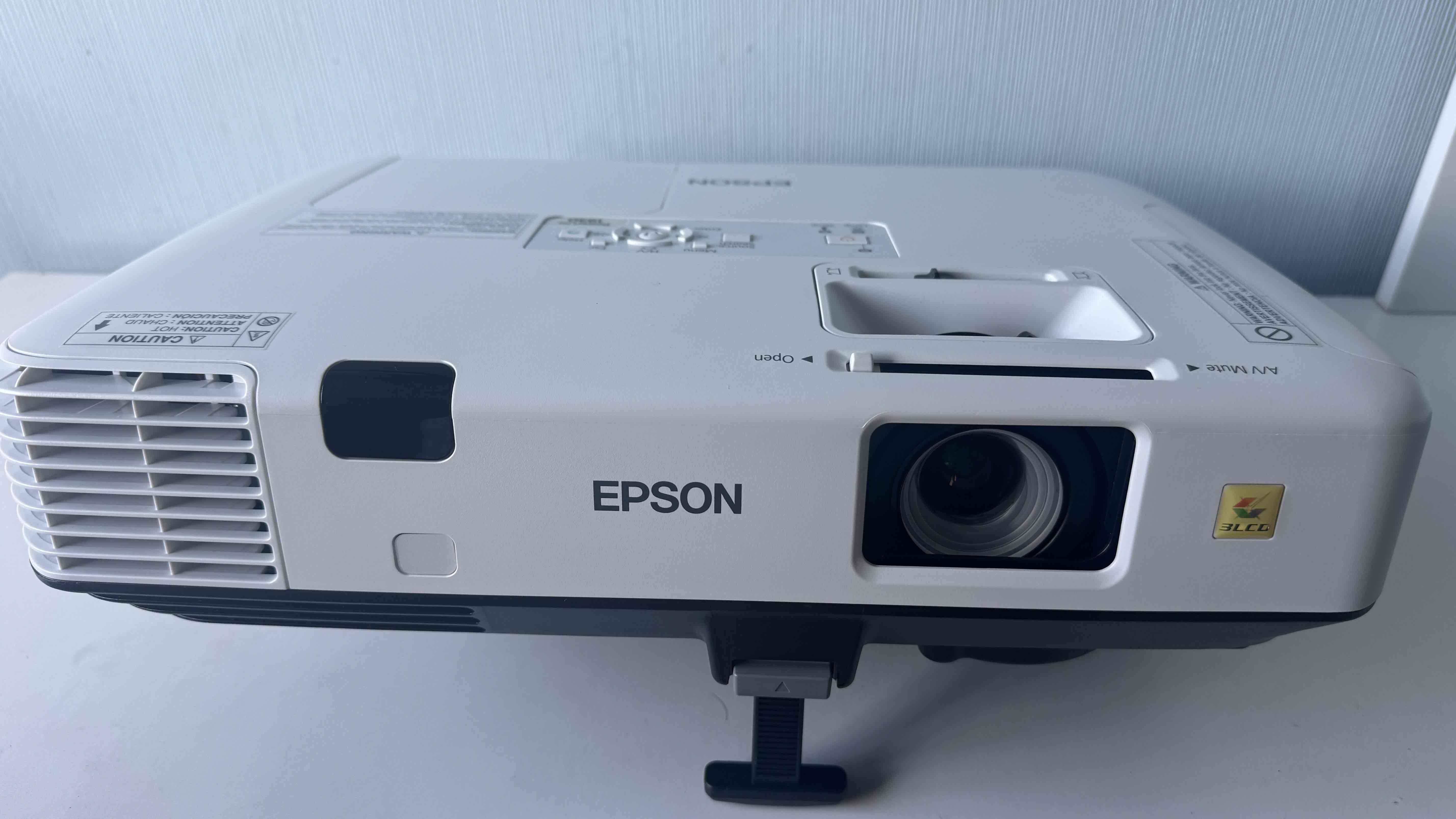 Proyector Epson modelo 1930 - miniatura 2
