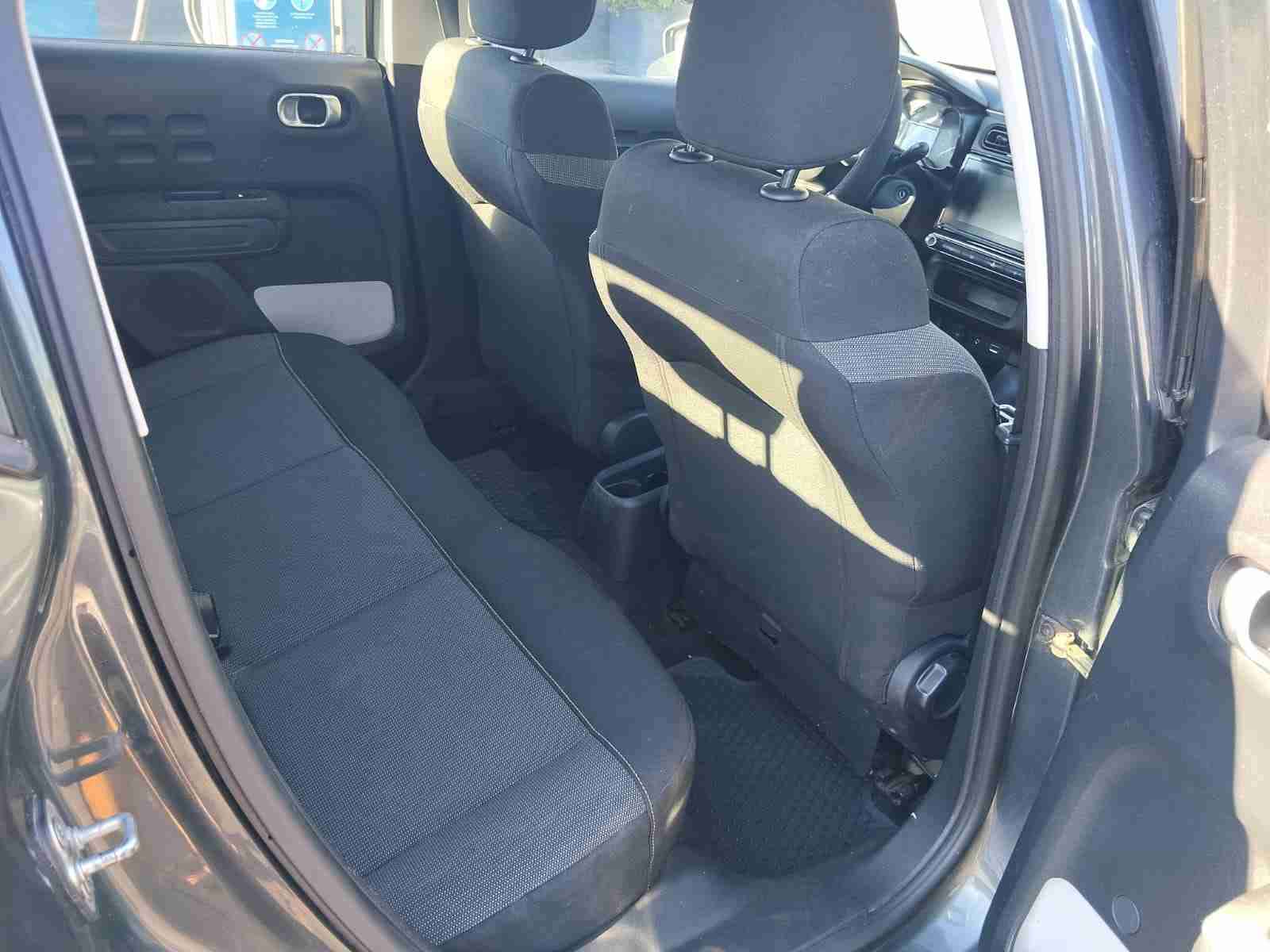 Auto Citroën C3 gris 2017 - 3