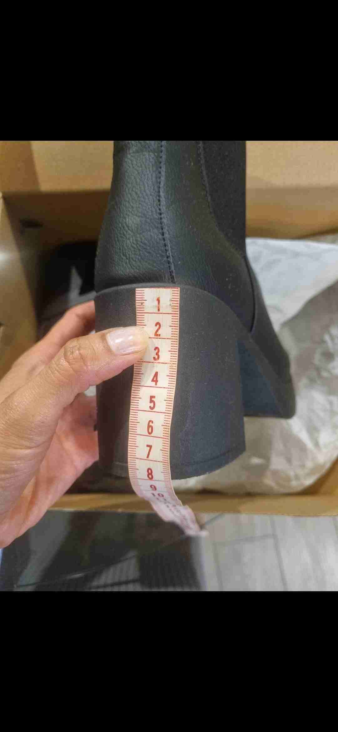 Botines negros de tacón grueso - miniatura 2