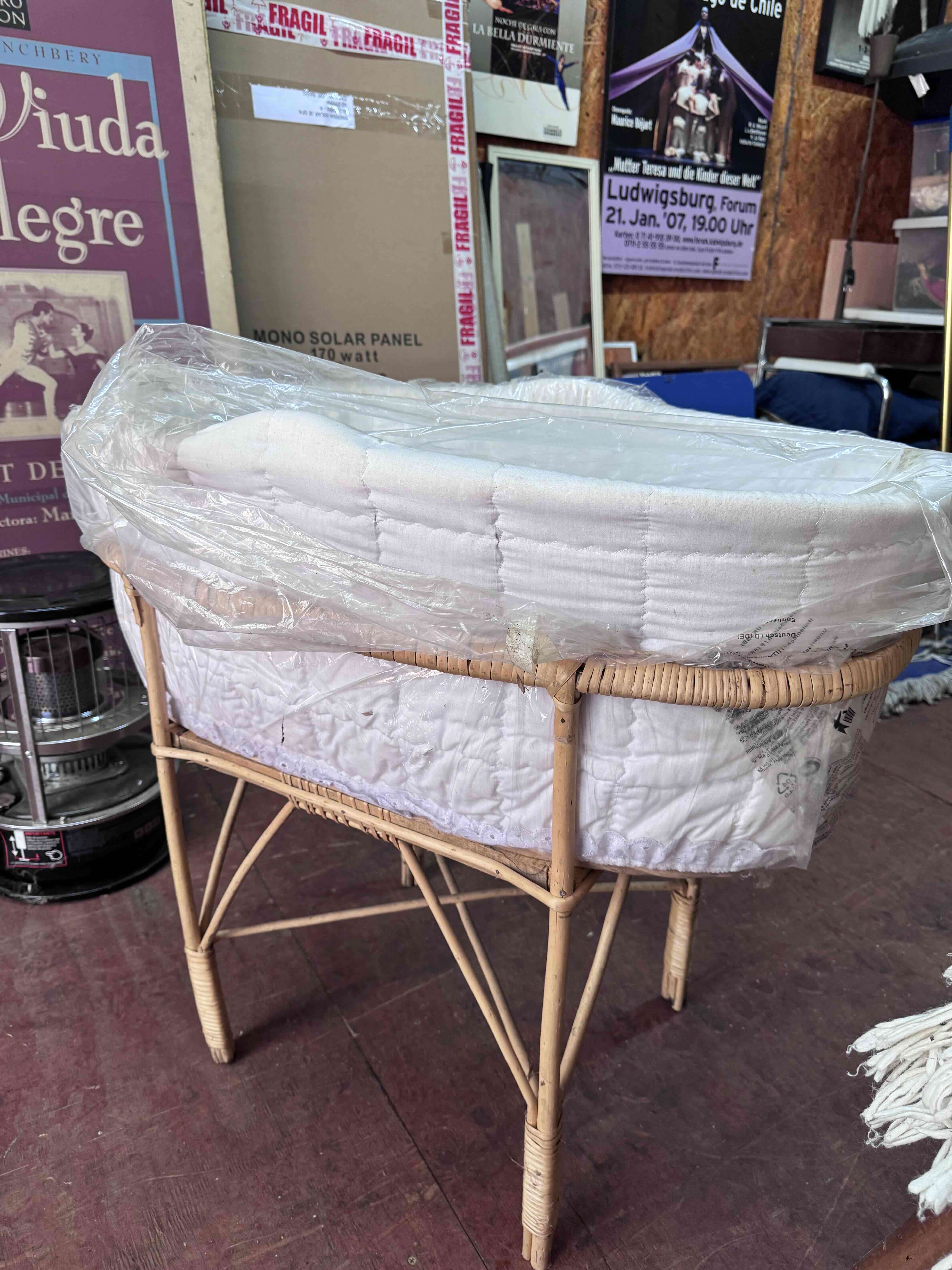 Cuna moisés de mimbre - miniatura 1