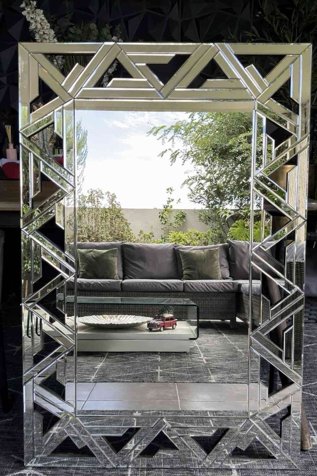 Espejo decorativo moderno grande - 1