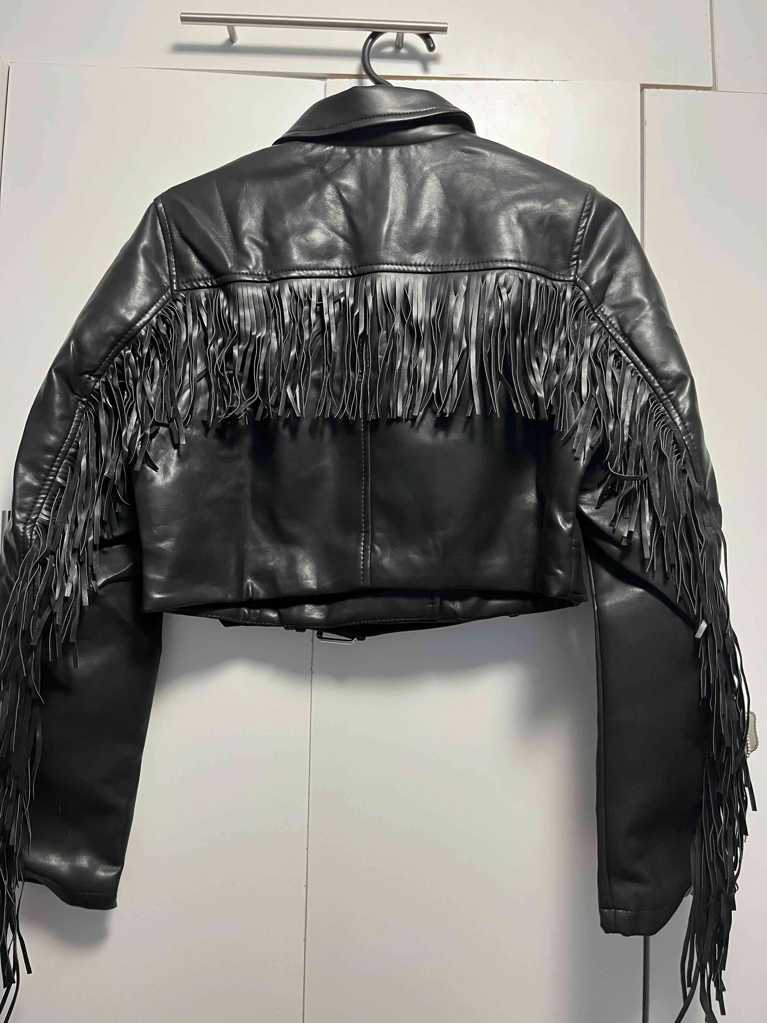 Chaqueta de cuero con flecos negra - miniatura 4