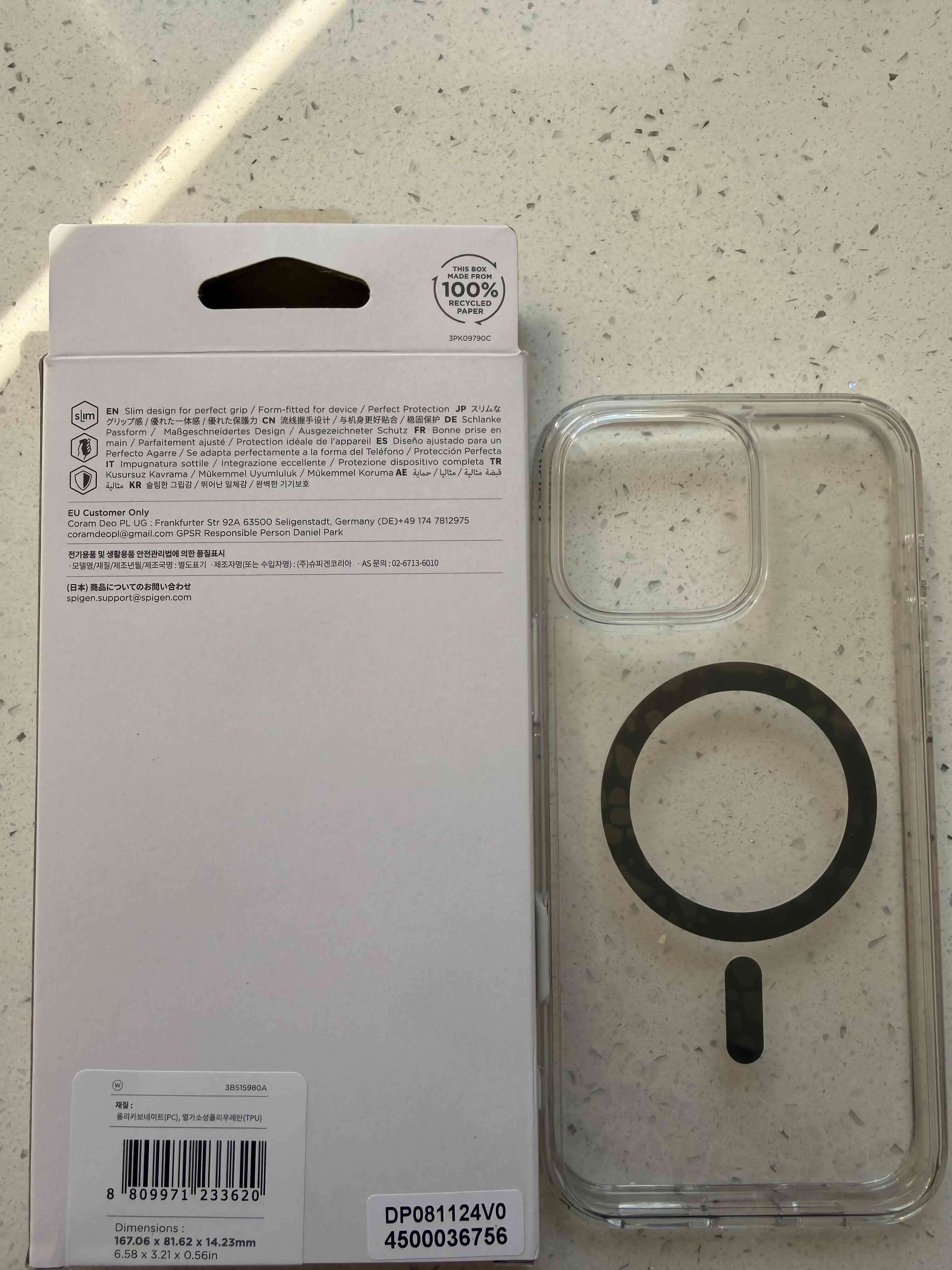 Carcasa  Spigen iPhone 16 pro Max - miniatura 3