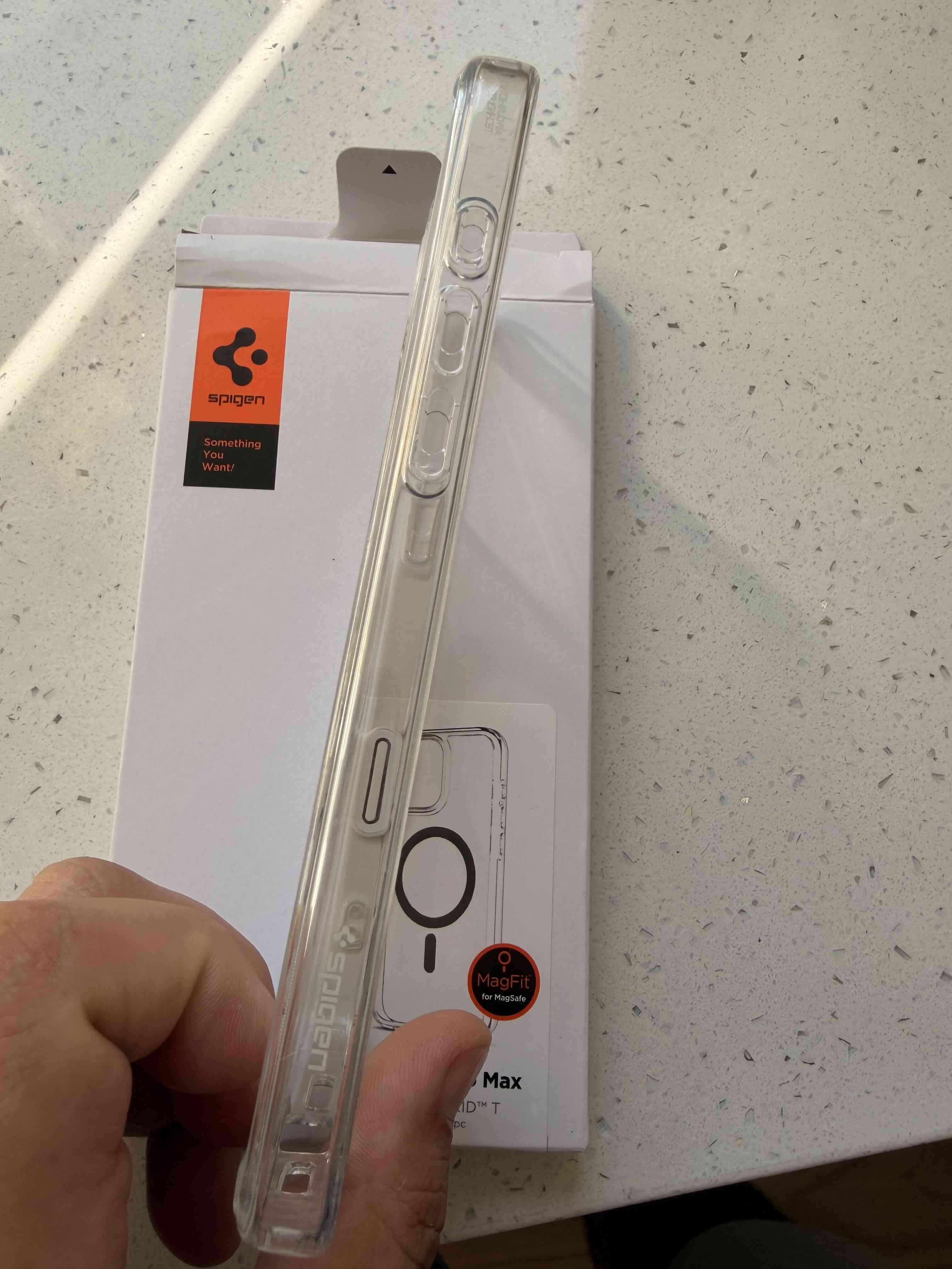 Carcasa  Spigen iPhone 16 pro Max - miniatura 6