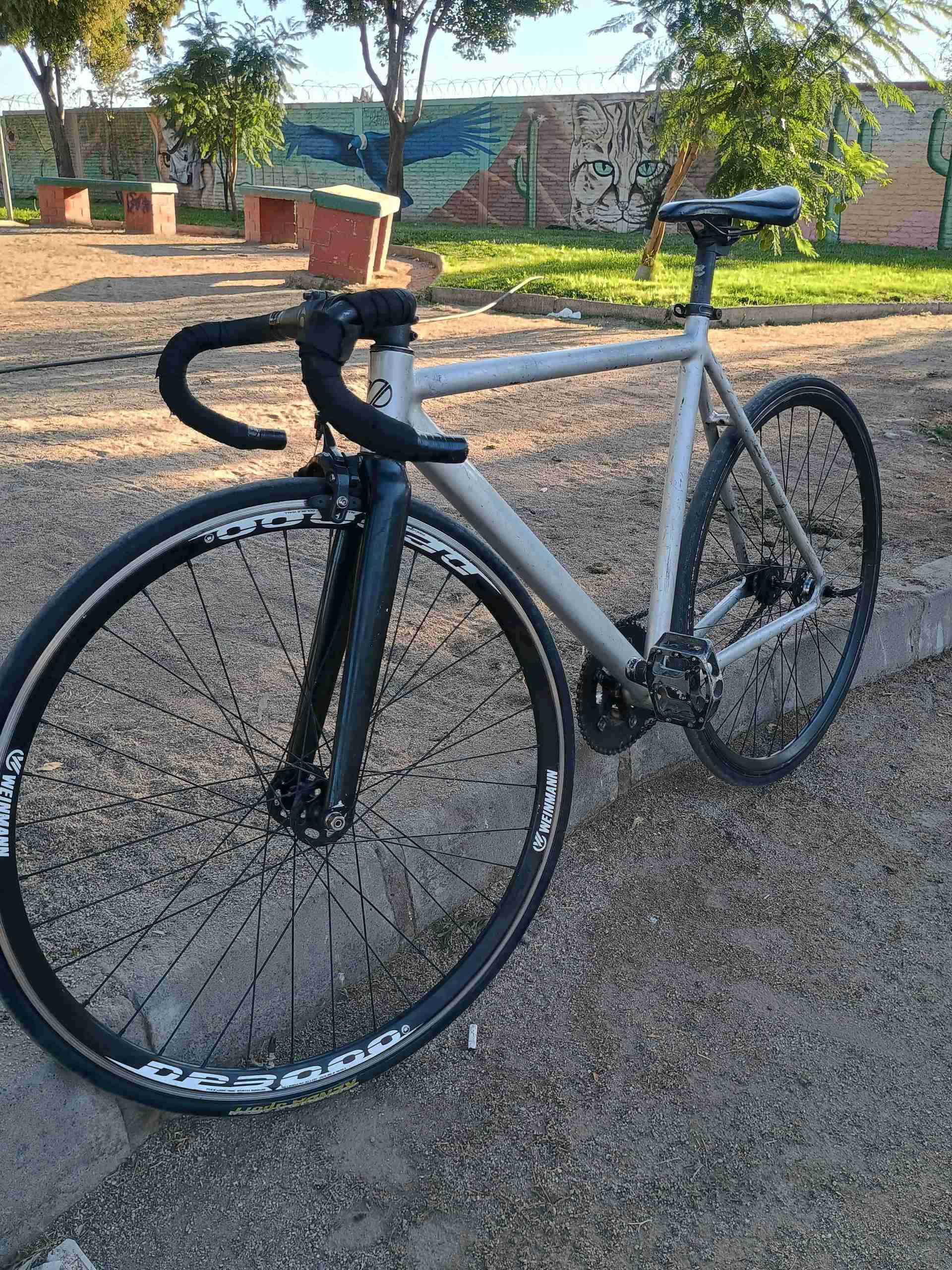 Bicicleta Fixie 8bar KRZBERG V2 - miniatura 2