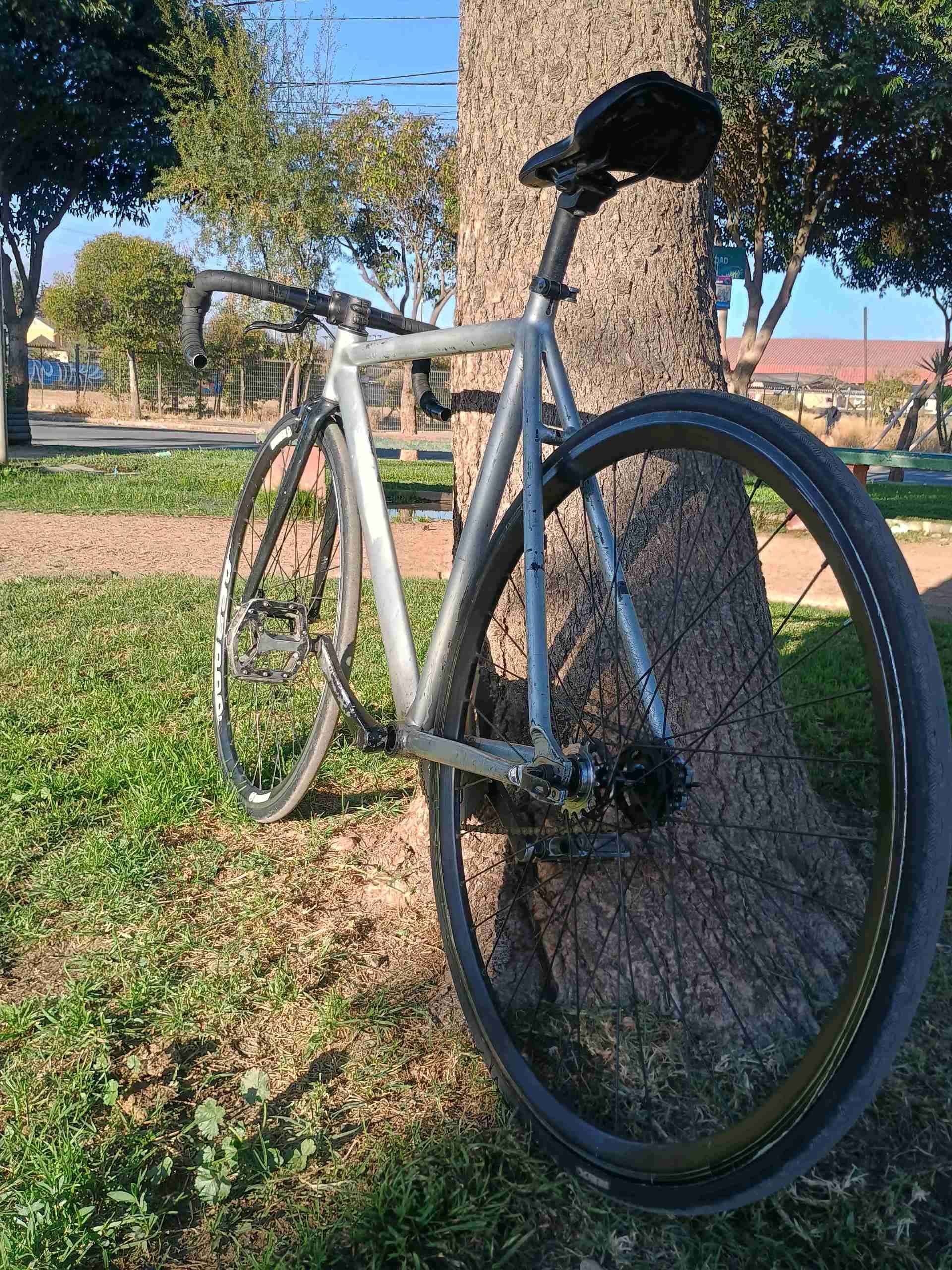 Bicicleta Fixie 8bar KRZBERG V2 - miniatura 5