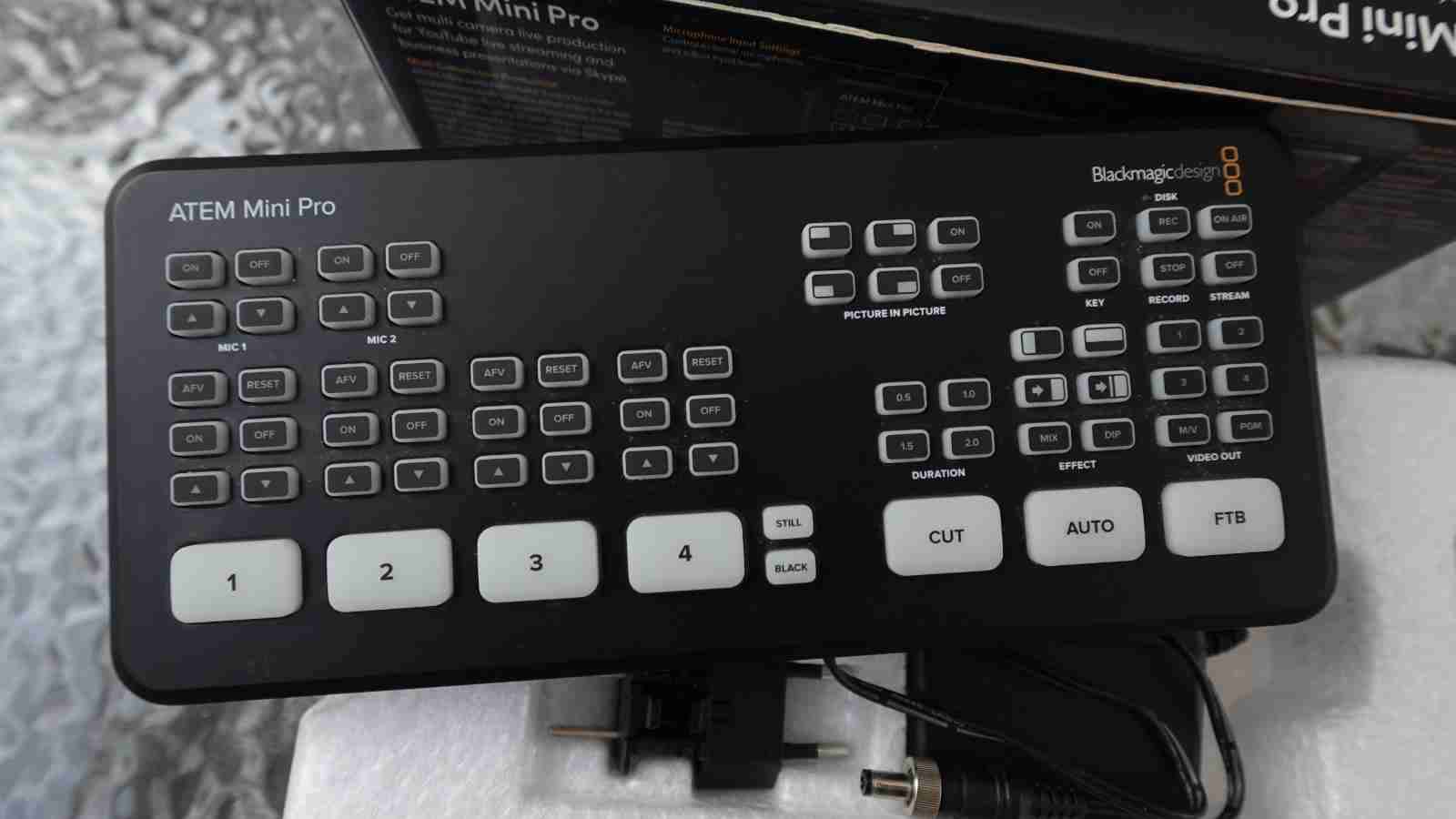 Switcher de video ATEM Mini Pro - miniatura 3