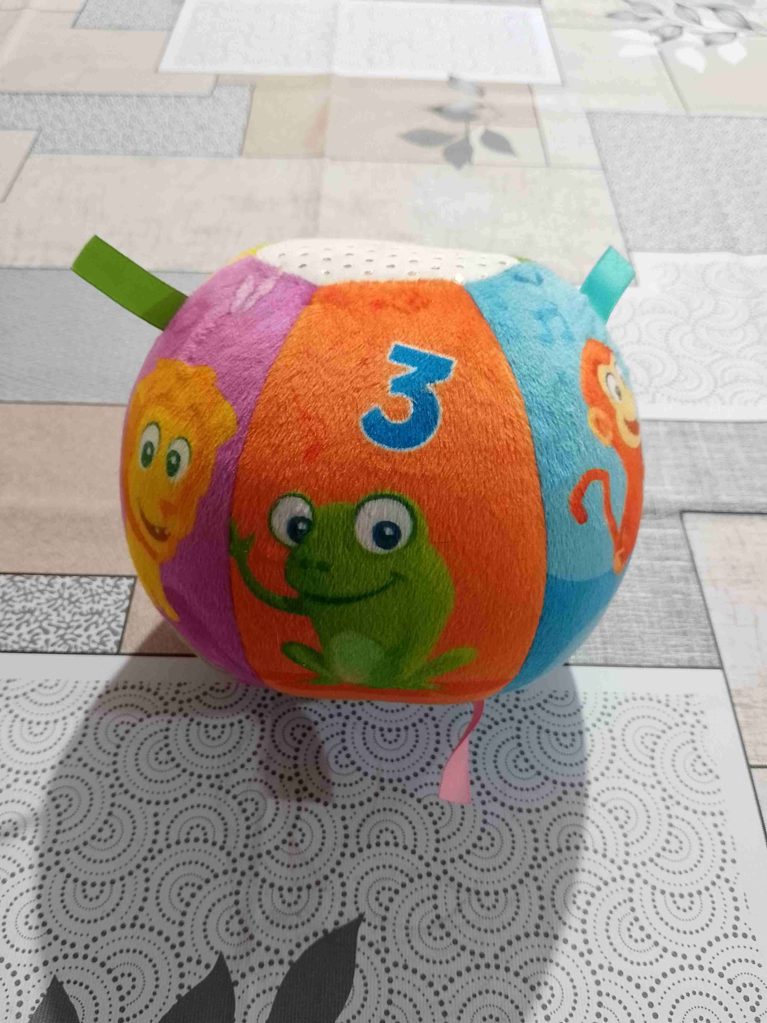 Pelota de peluche educativa