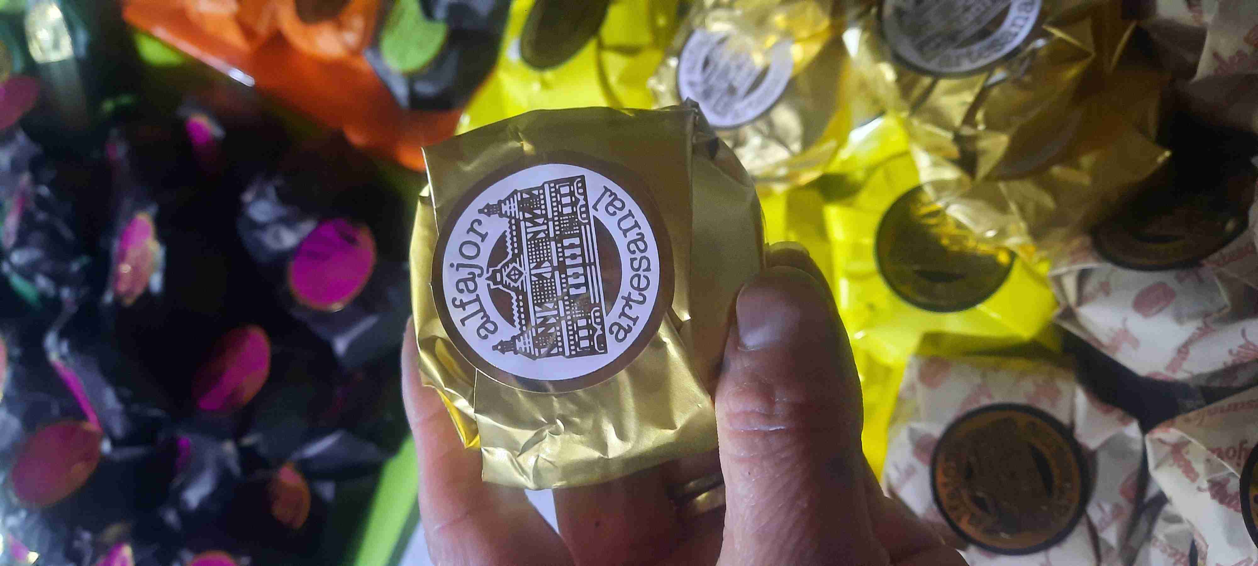 Caja de alfajores surtidos - miniatura 2