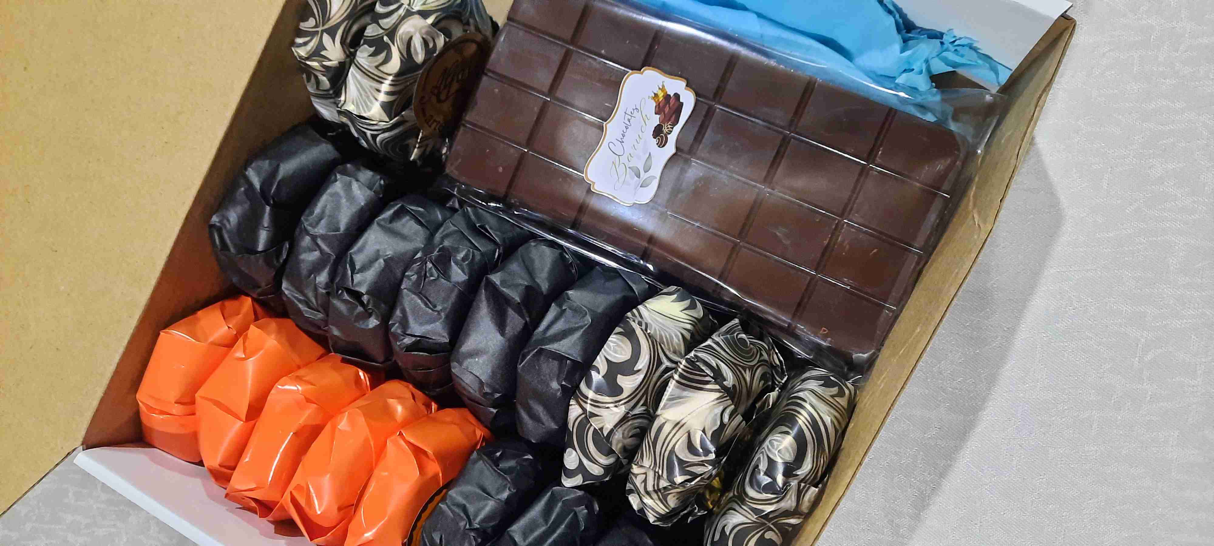 Caja de alfajores surtidos - miniatura 6