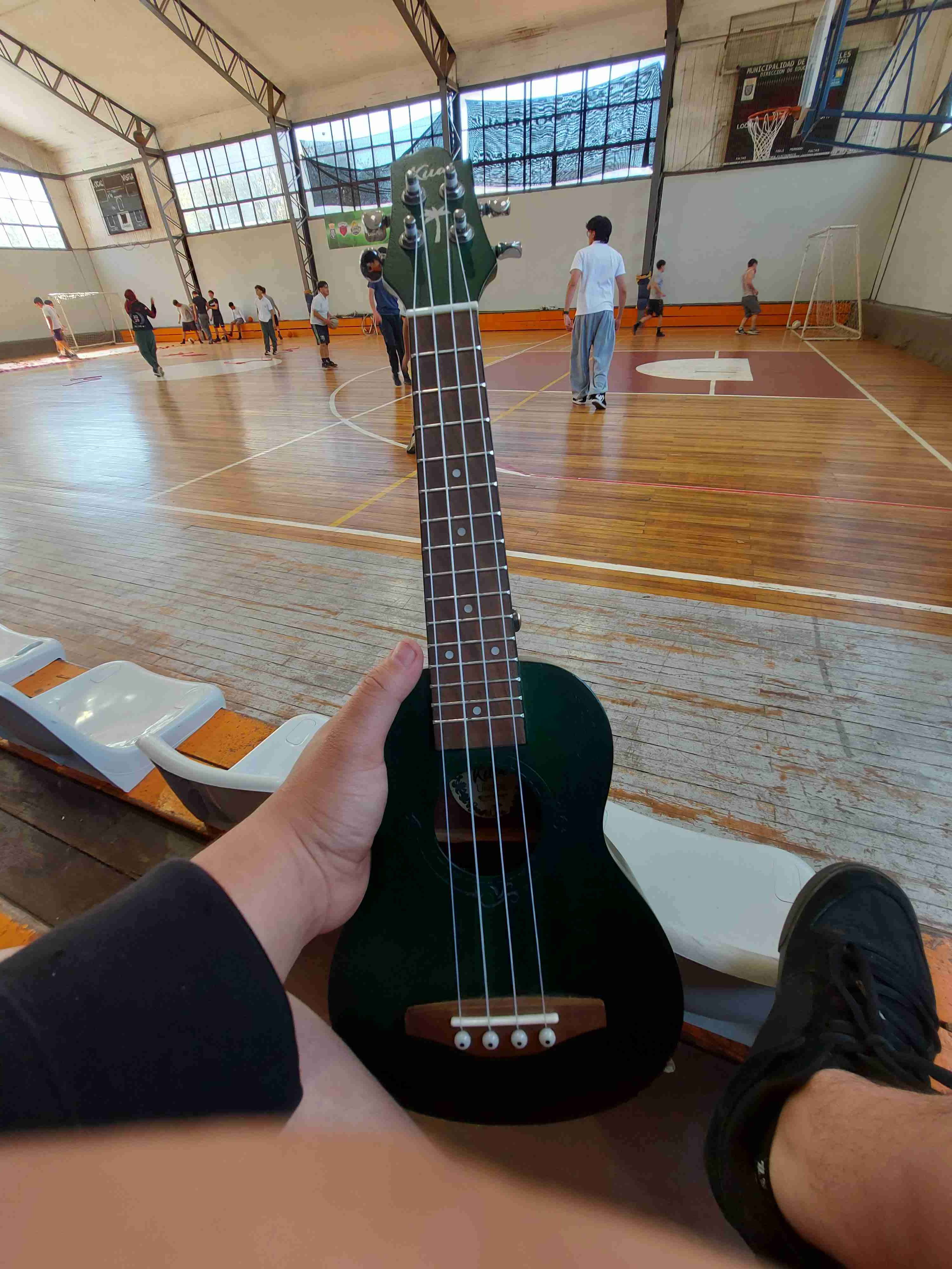 Ukulele soprano acústico verde - miniatura 1