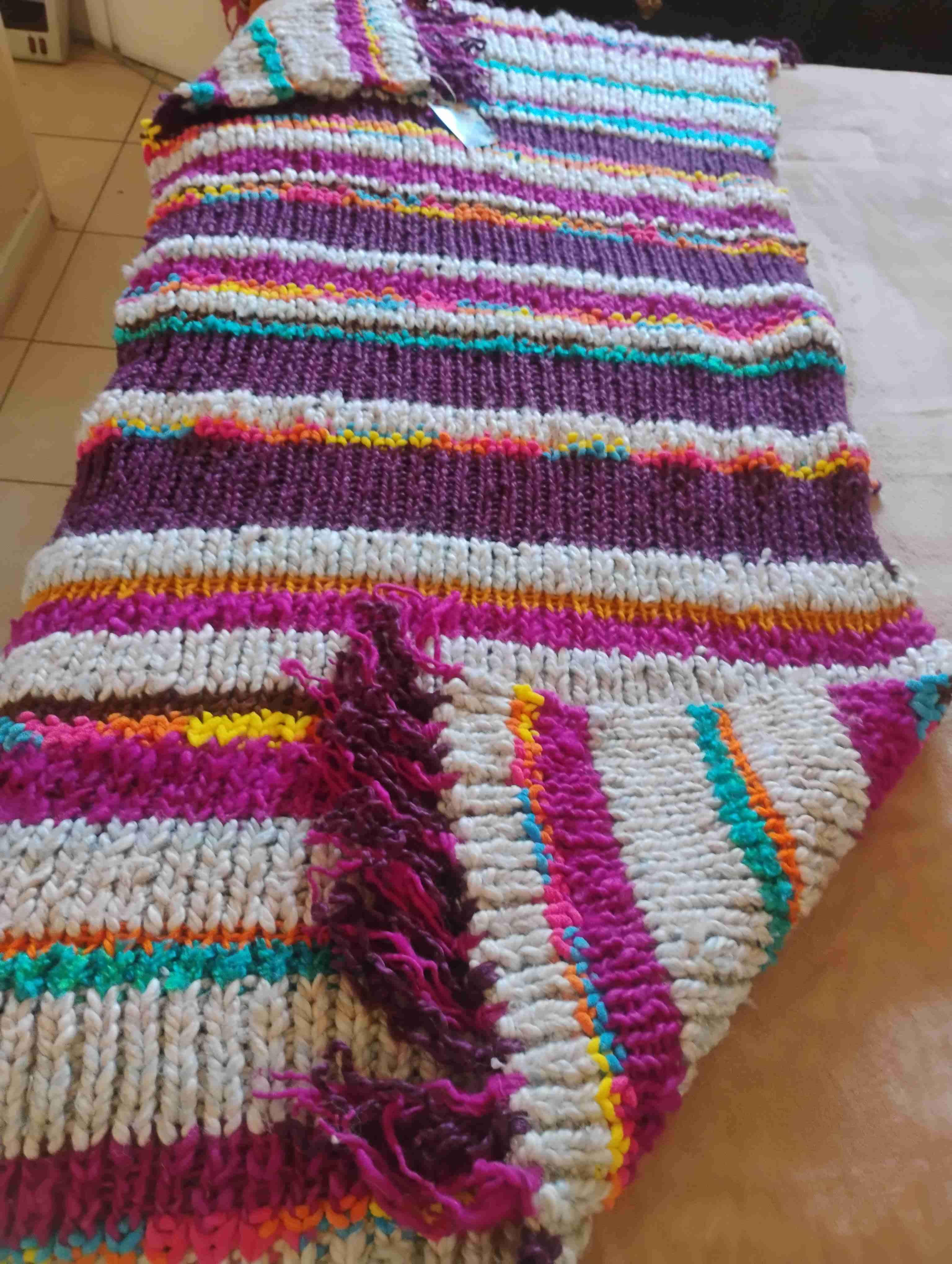 Pie de cama  tejidos a mano .... - miniatura 3