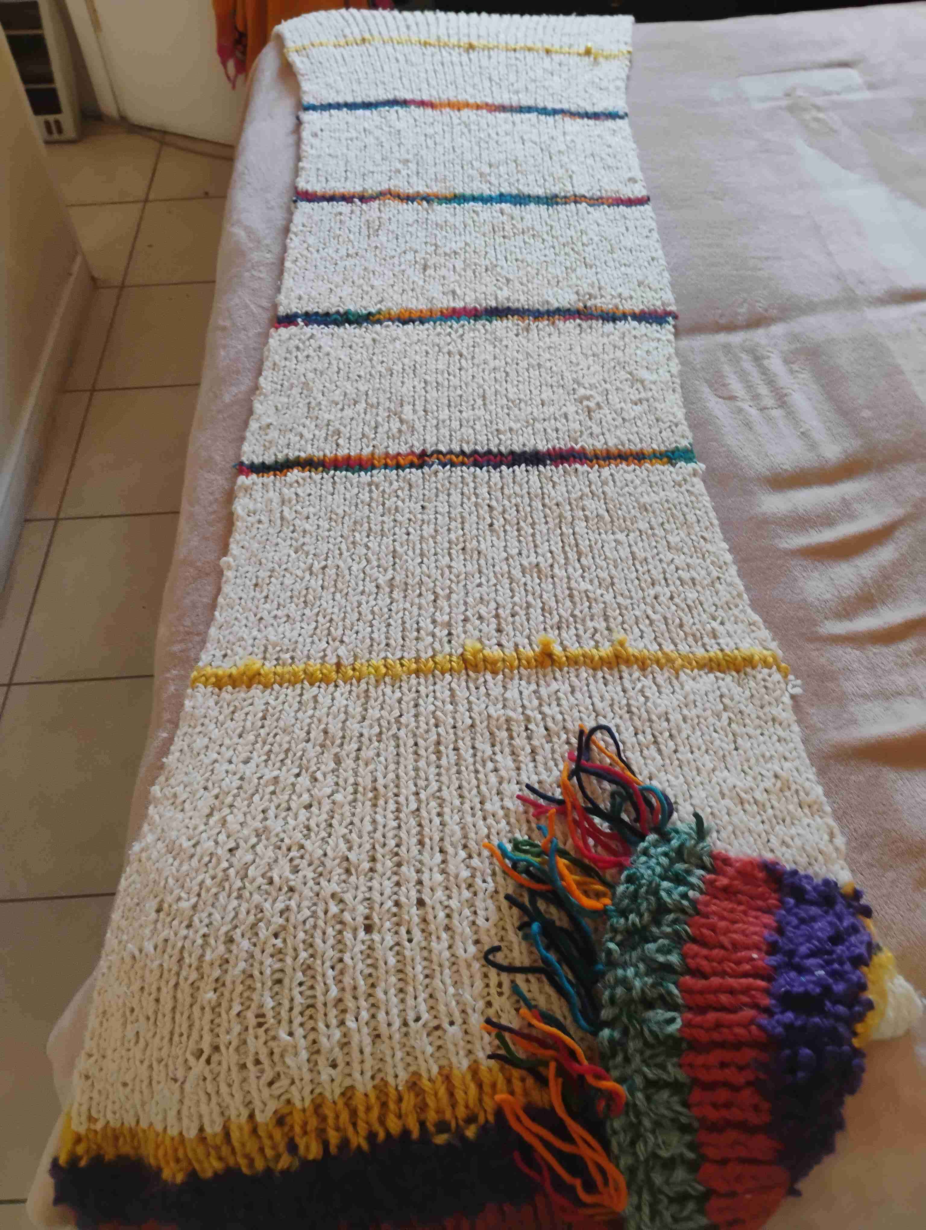 Pie de cama  tejidos a mano .... - miniatura 4