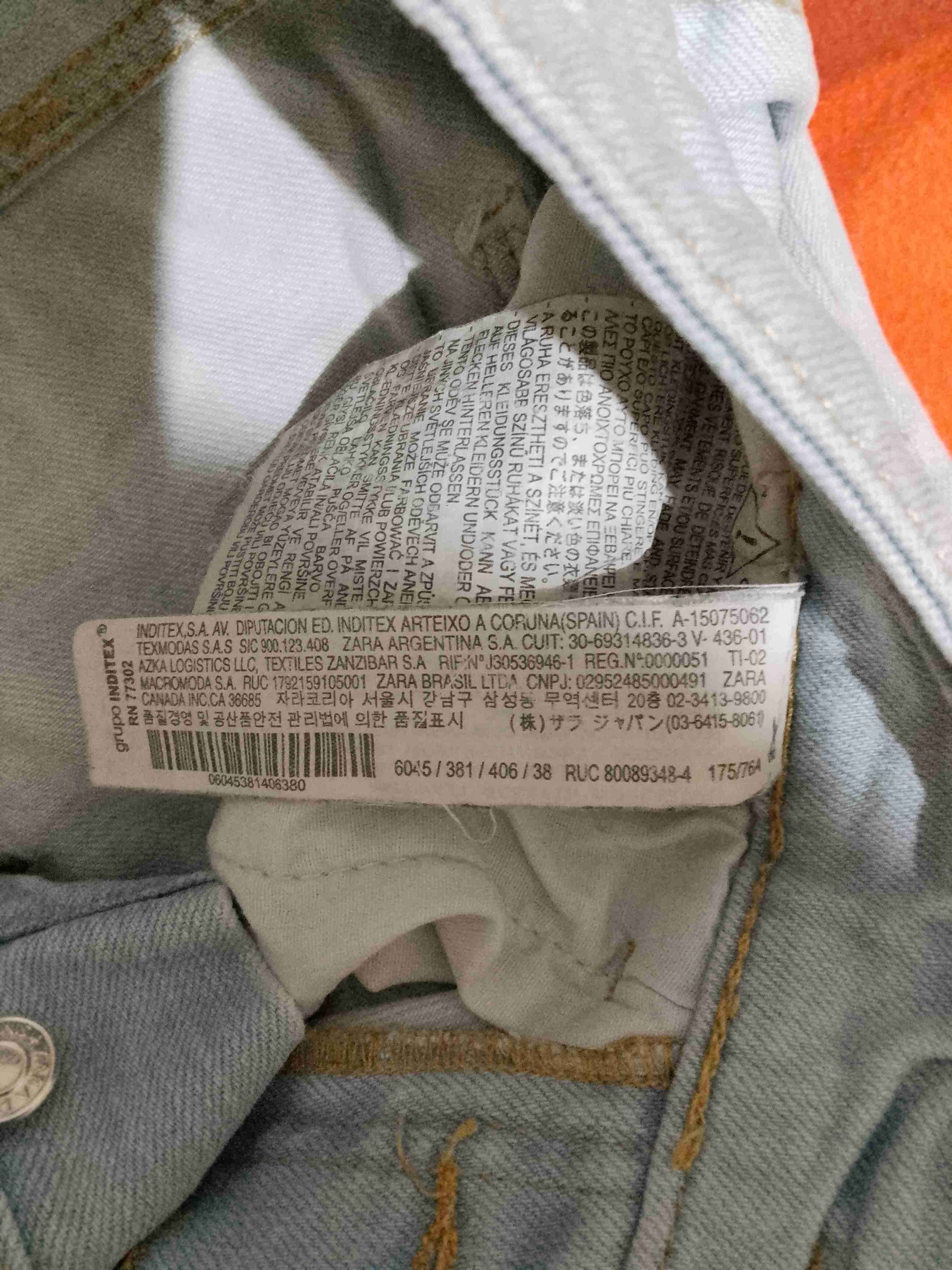 Jeans celestes rotos Zara - 5