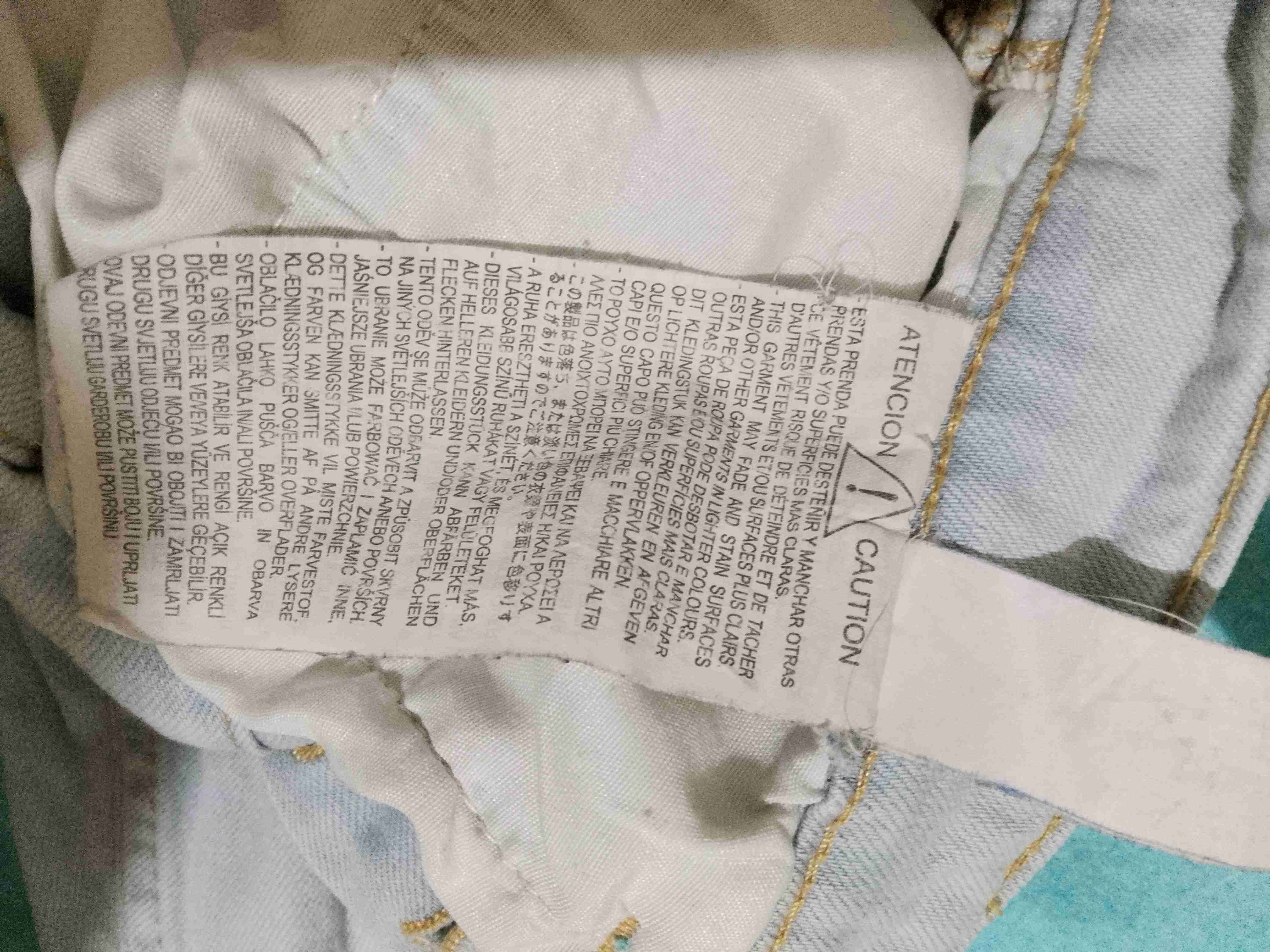 Jeans celestes rotos Zara - 6