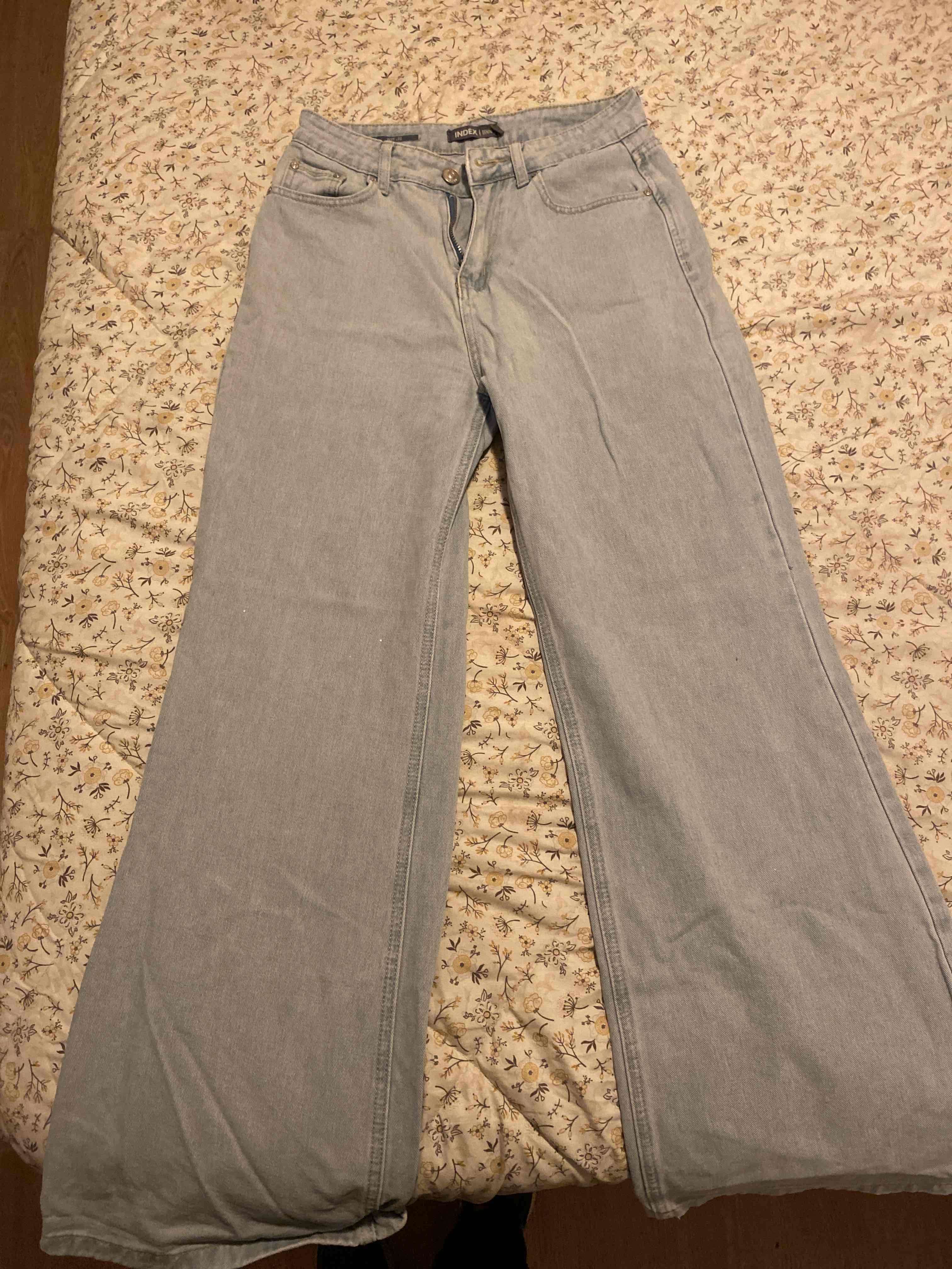 Jeans celestes acampanados - miniatura 1