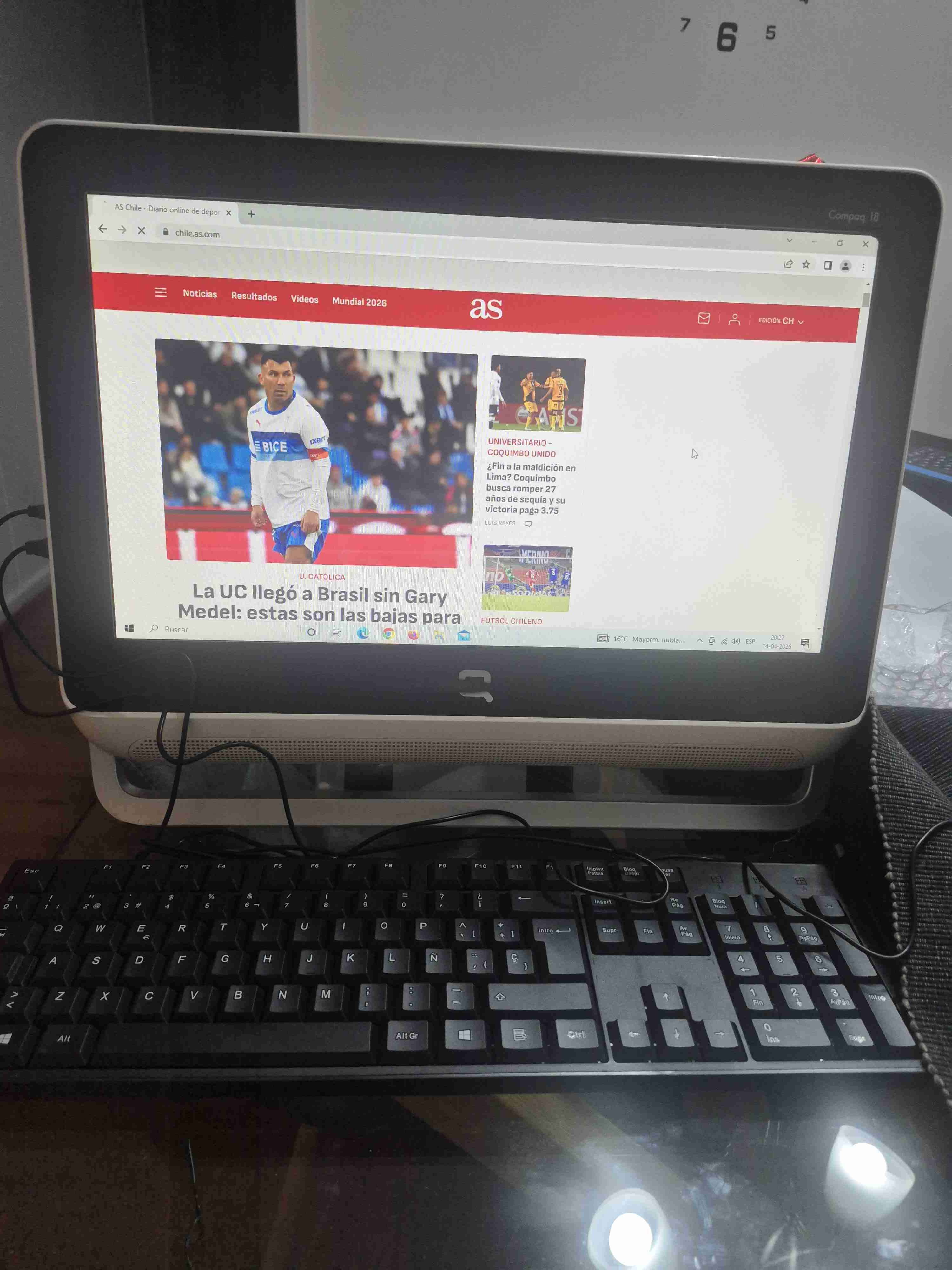 Computador HP Todo en Uno - 1