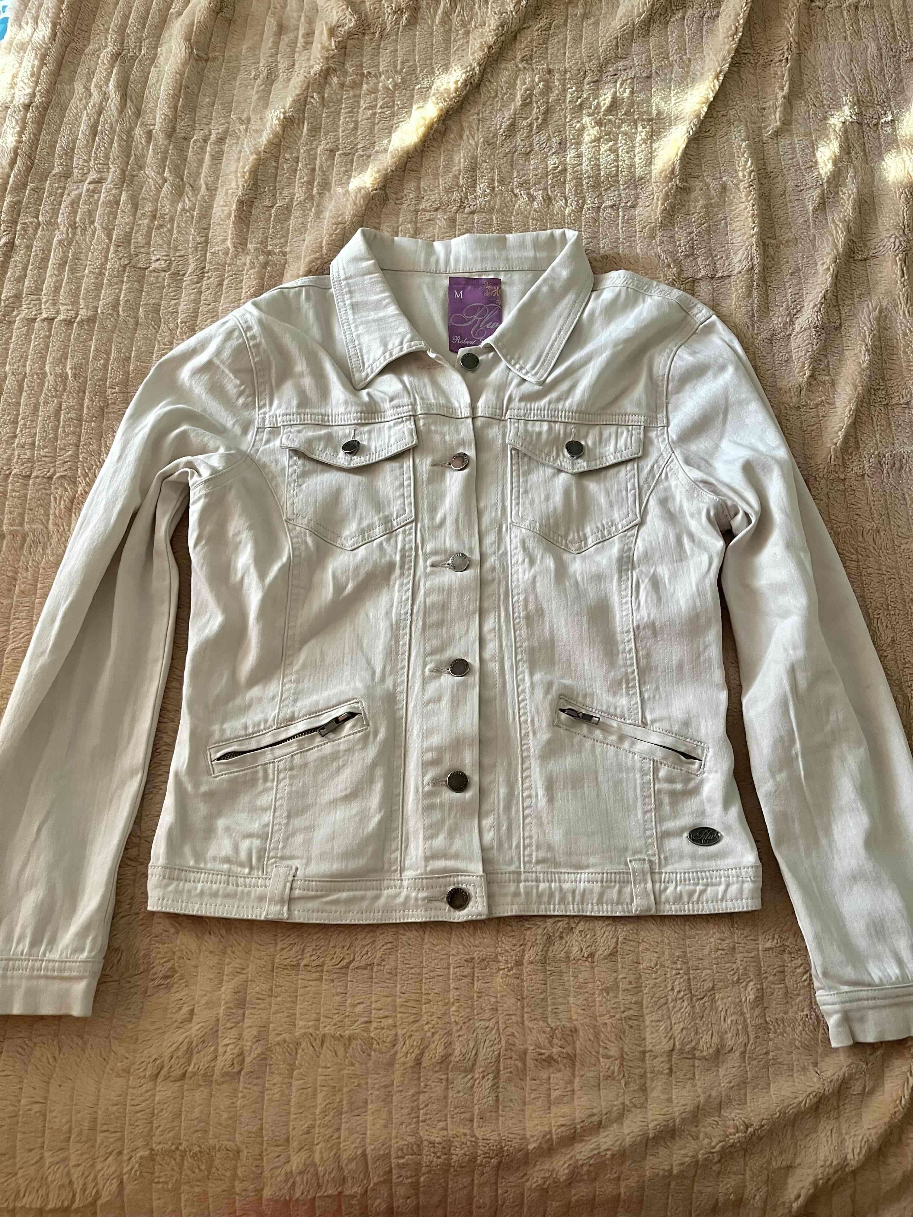 Chaqueta blanca de mezclilla - 1