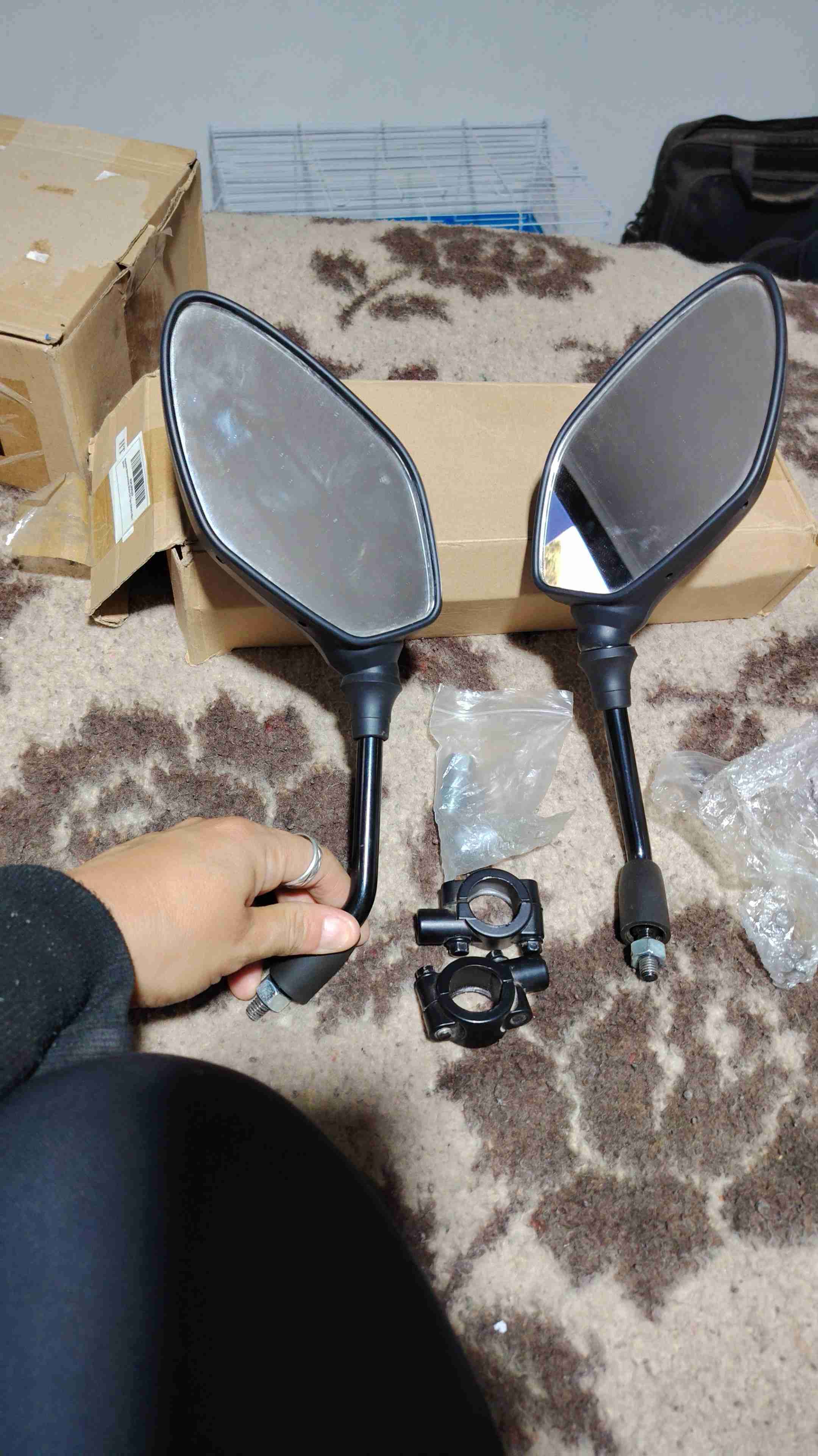 Espejos retrovisores para motocicleta - miniatura 1