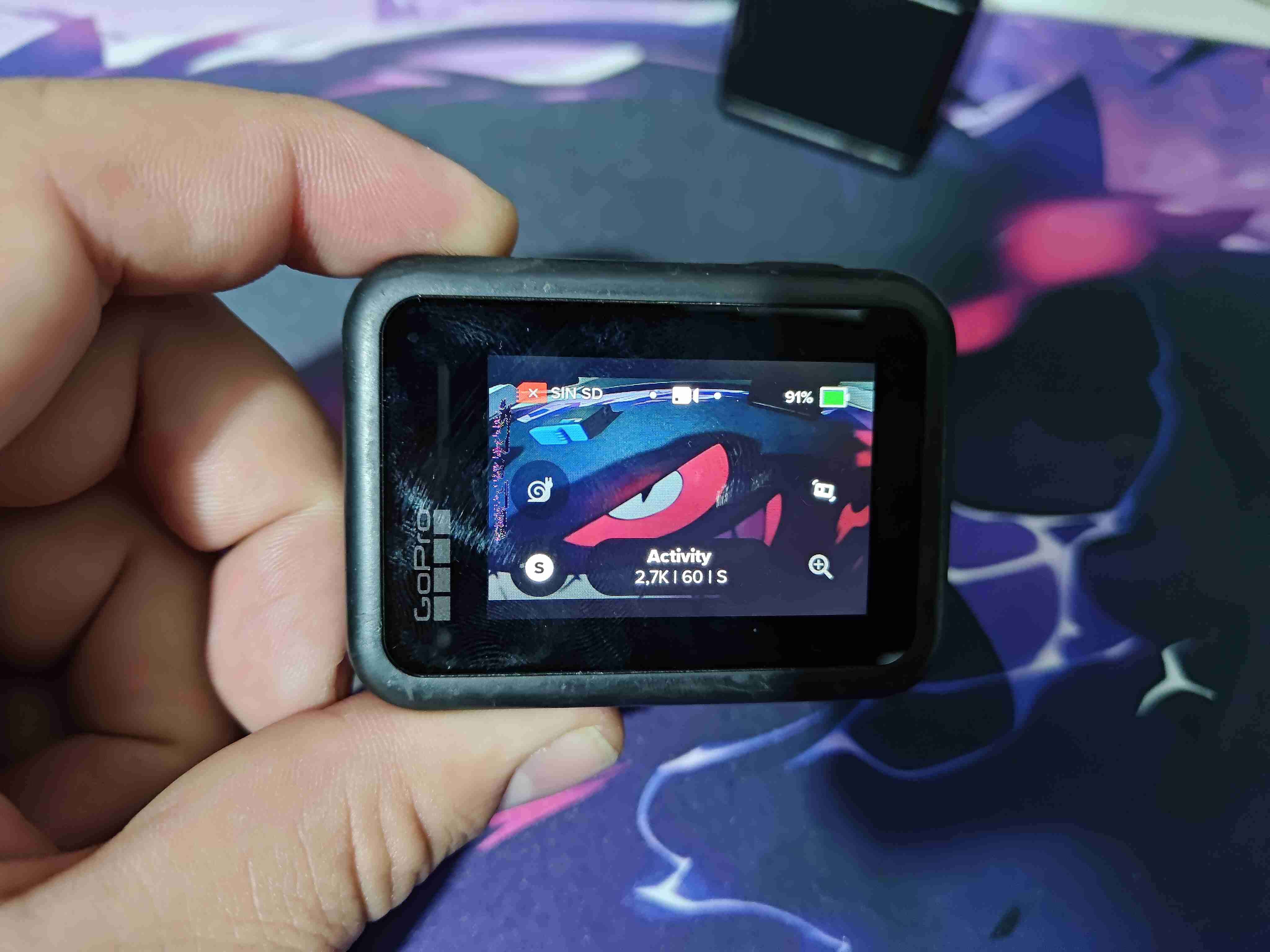 Cámara GoPro con accesorios - miniatura 3