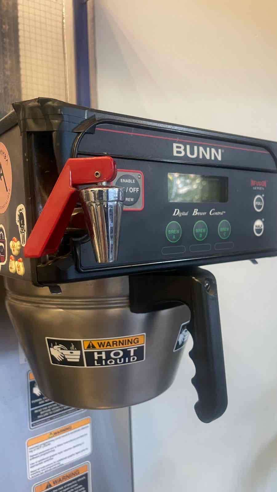 Cafetera comercial Bunn - miniatura 3