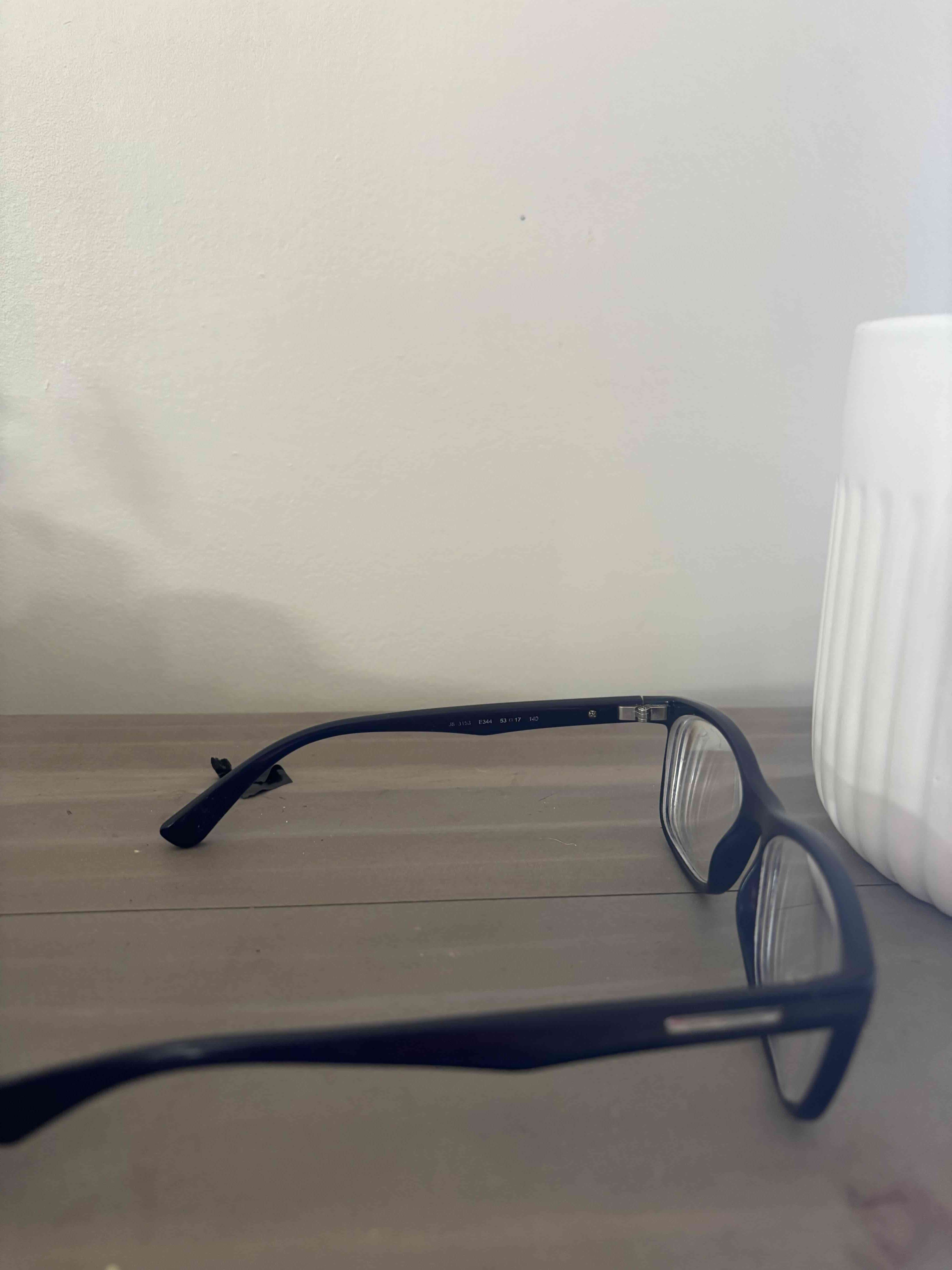 Lentes de lectura negros - miniatura 1