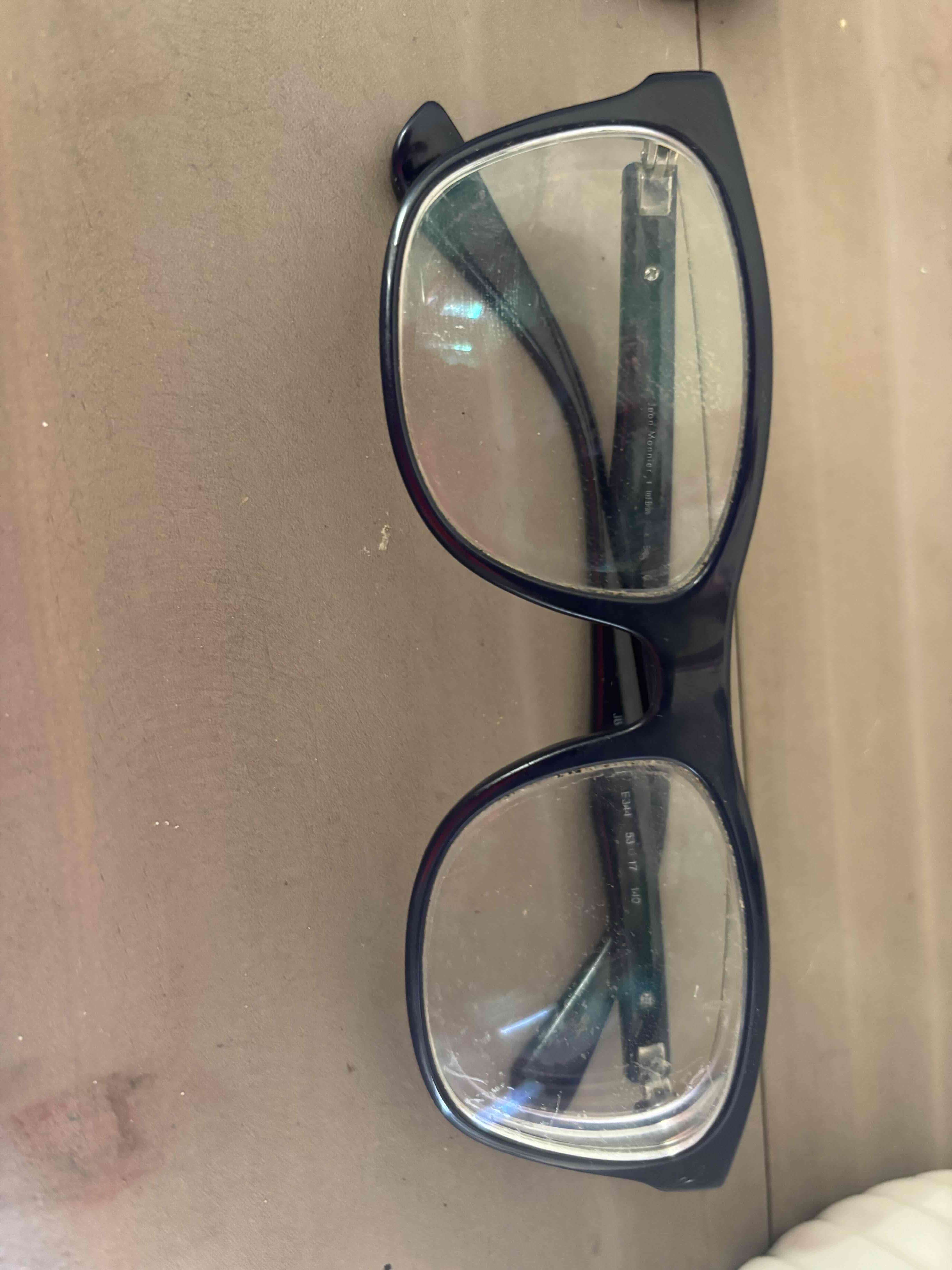 Lentes de lectura negros - miniatura 4