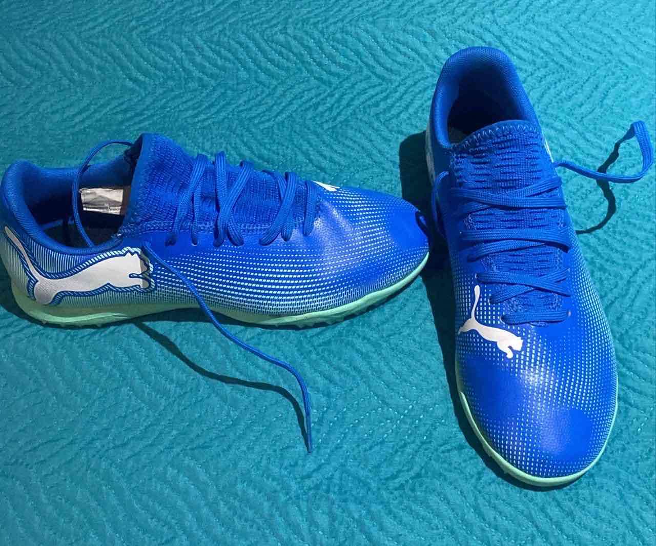 Zapatillas y zapatos - miniatura 2