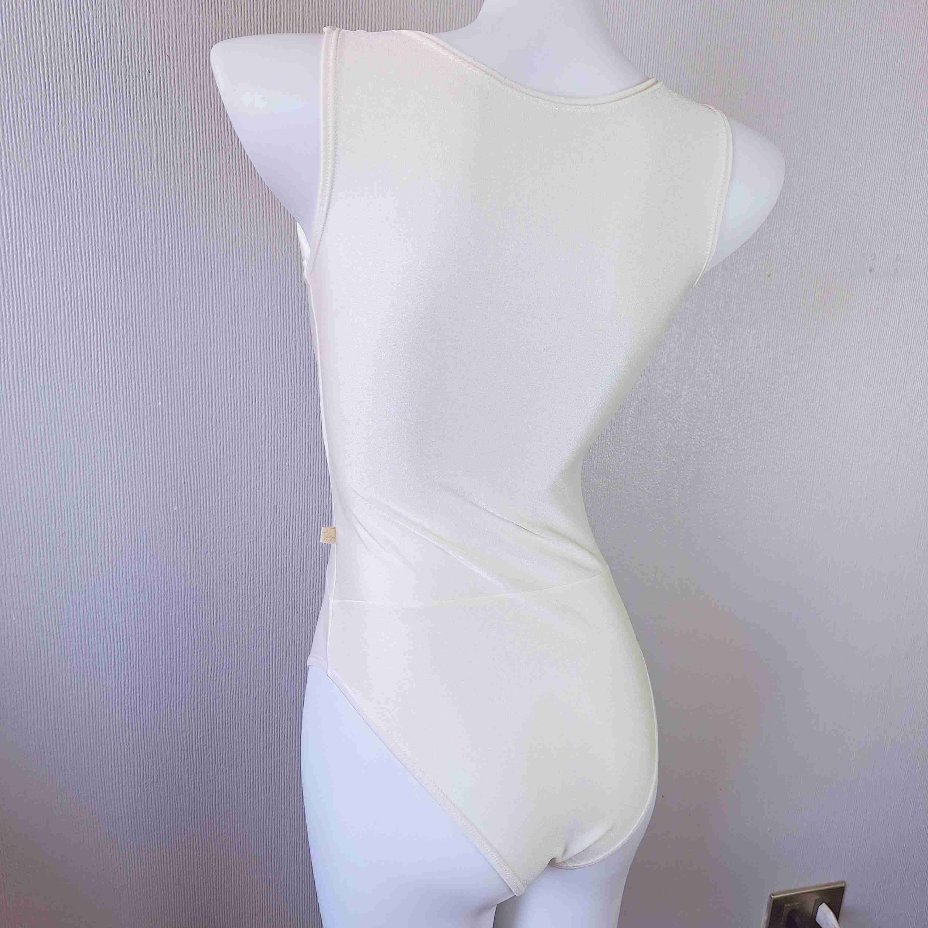 Body blanco sin mangas/ Laycra Brasileña - 3