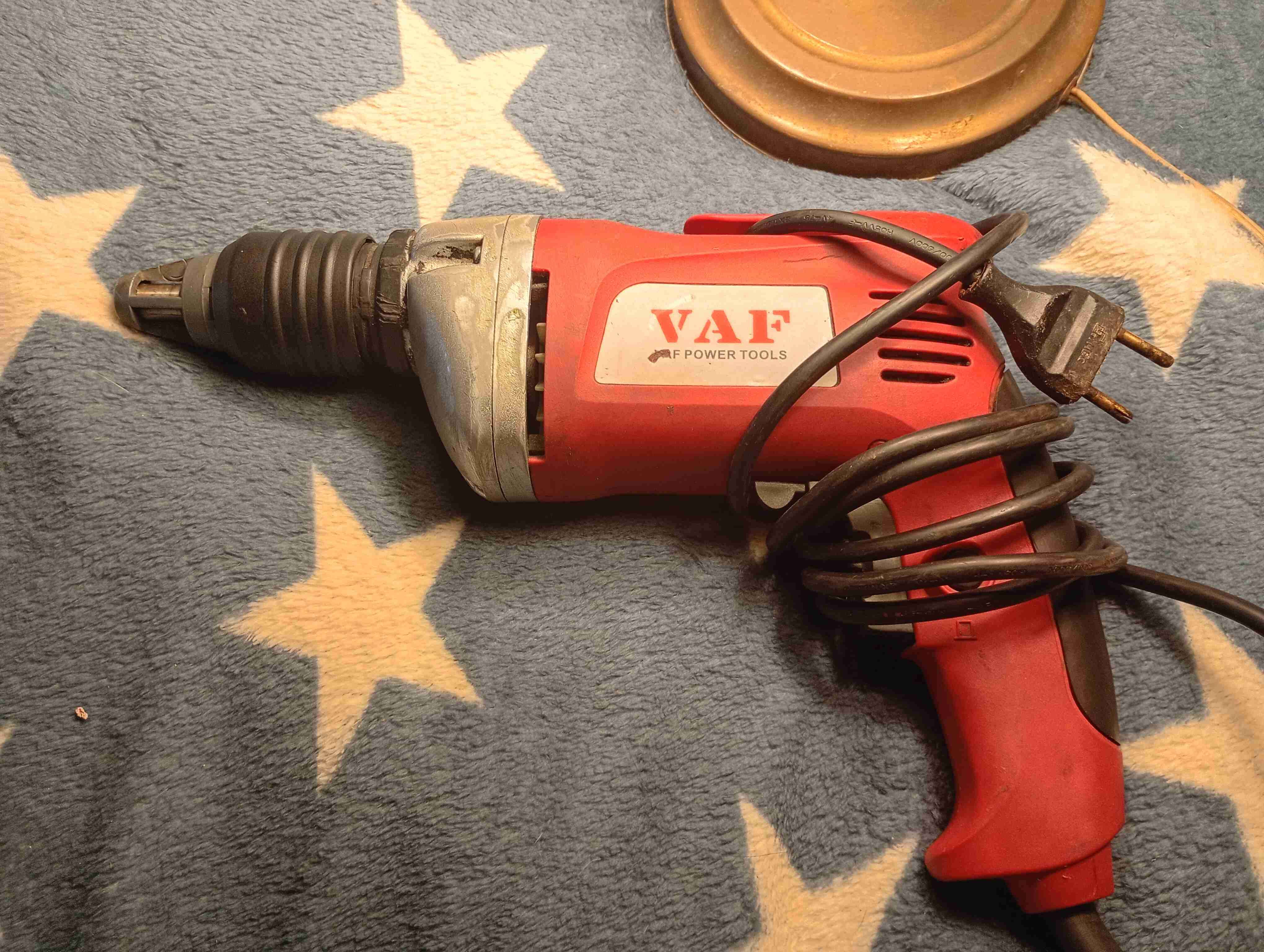 Taladro VAF rojo usado - miniatura 1