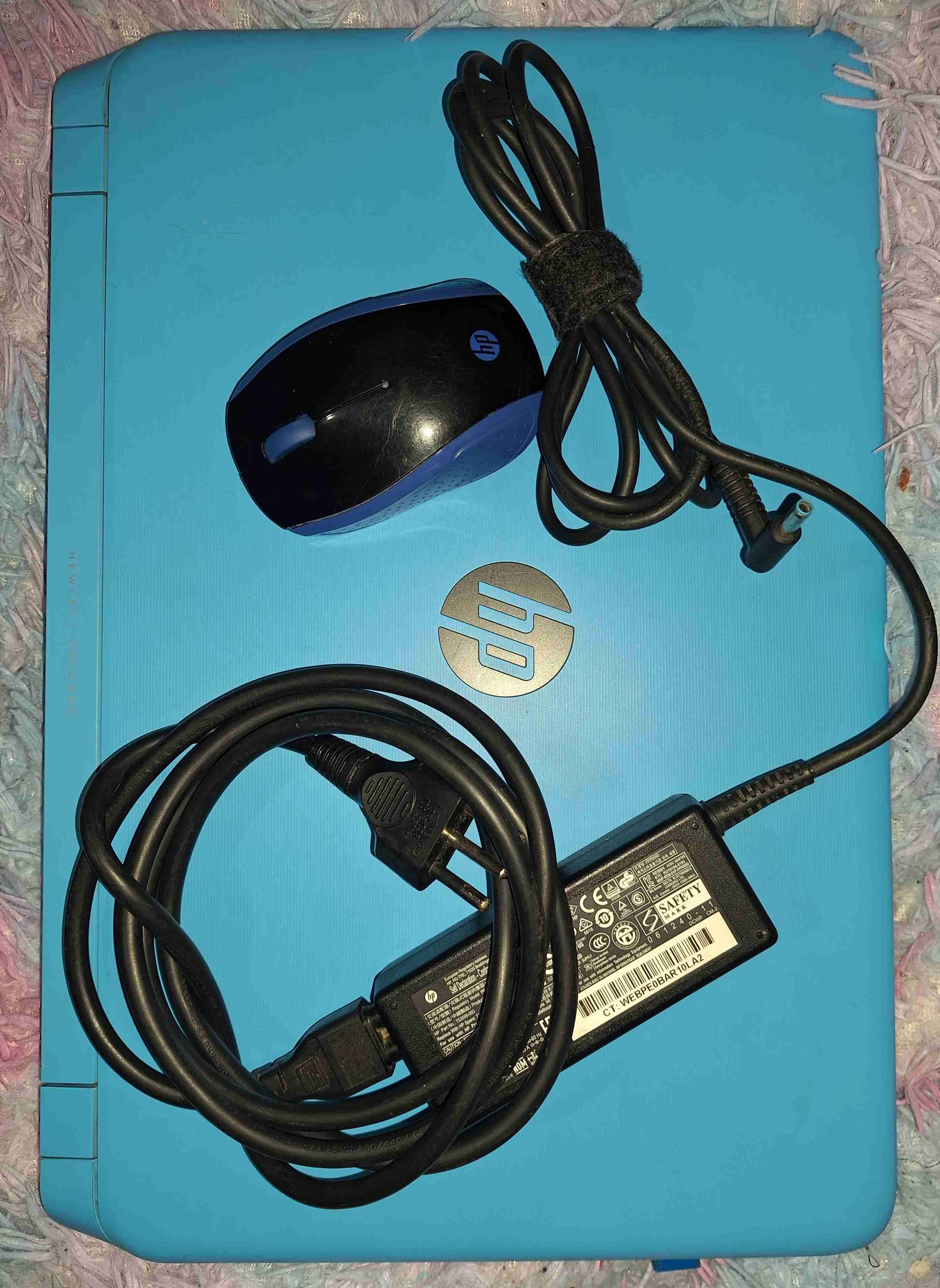 HP Pavilion 15 - AMD A8 - miniatura 1