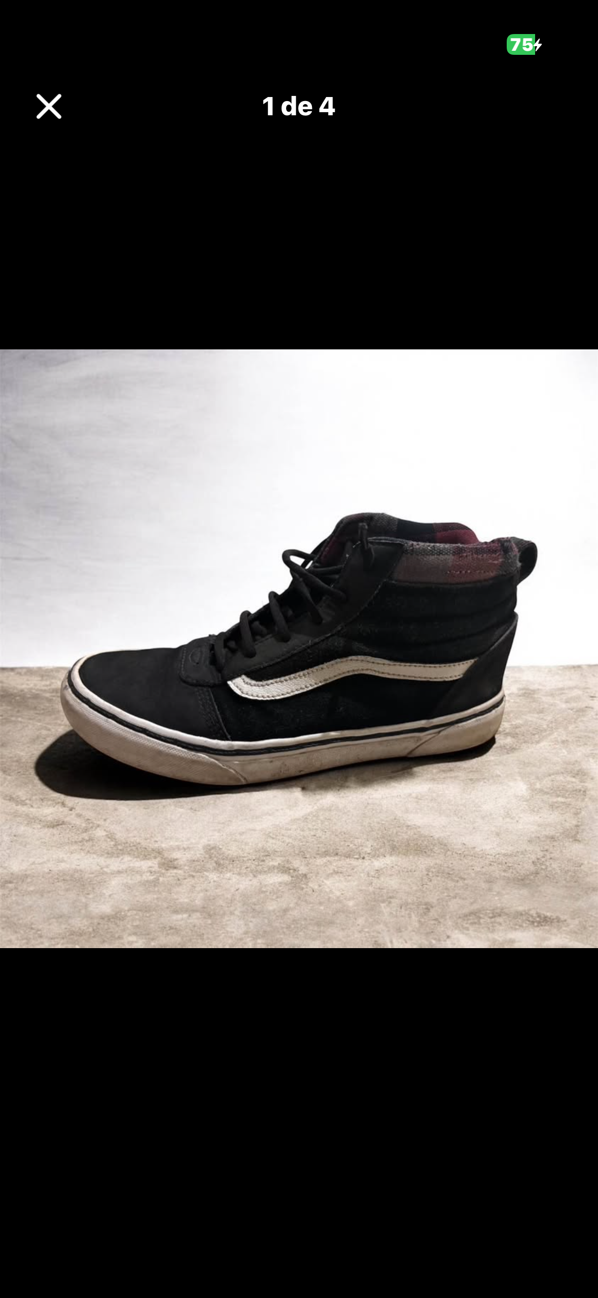 Zapatilla alta negra usada - 1