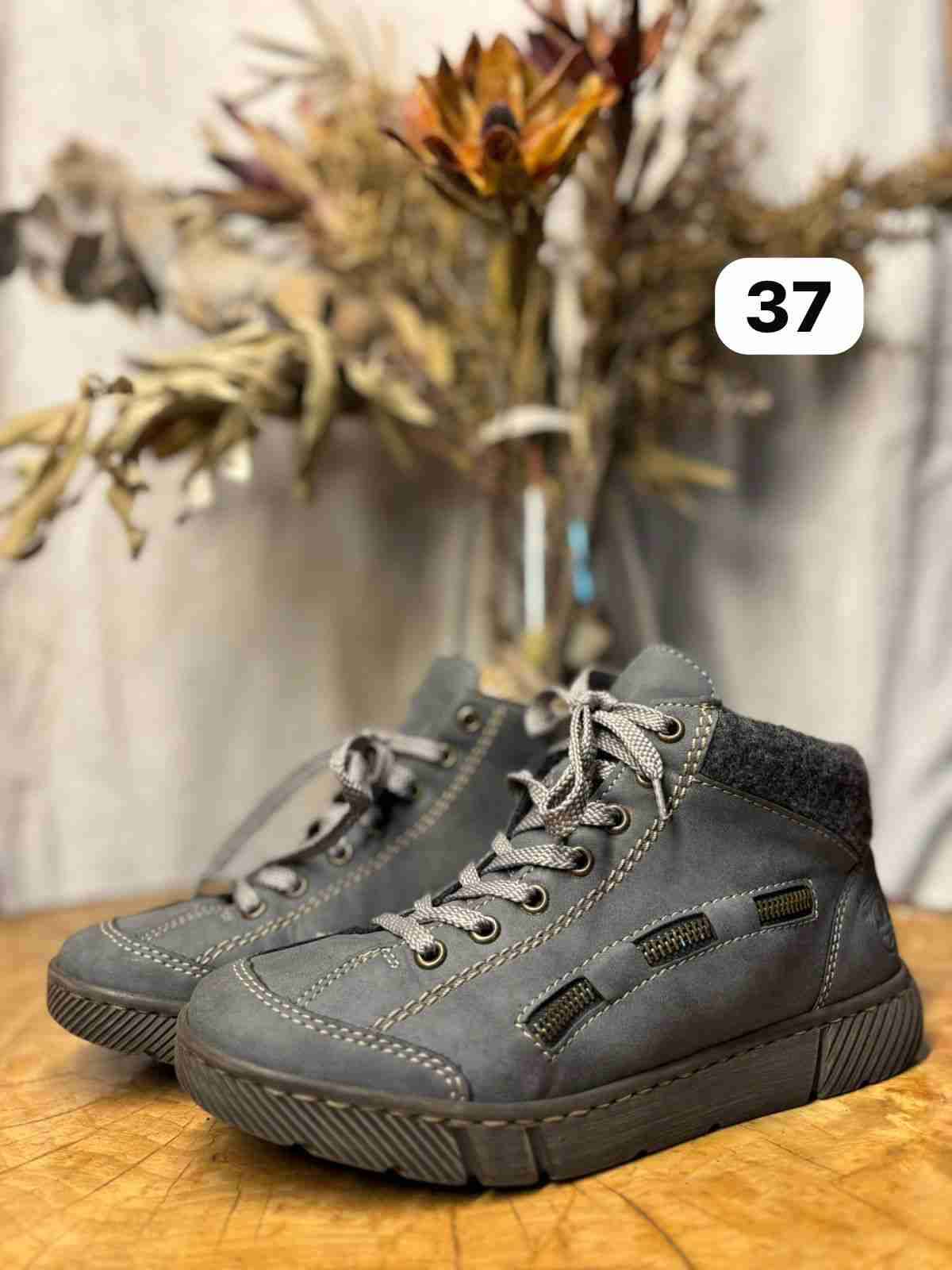 Botines de segunda mano - miniatura 2