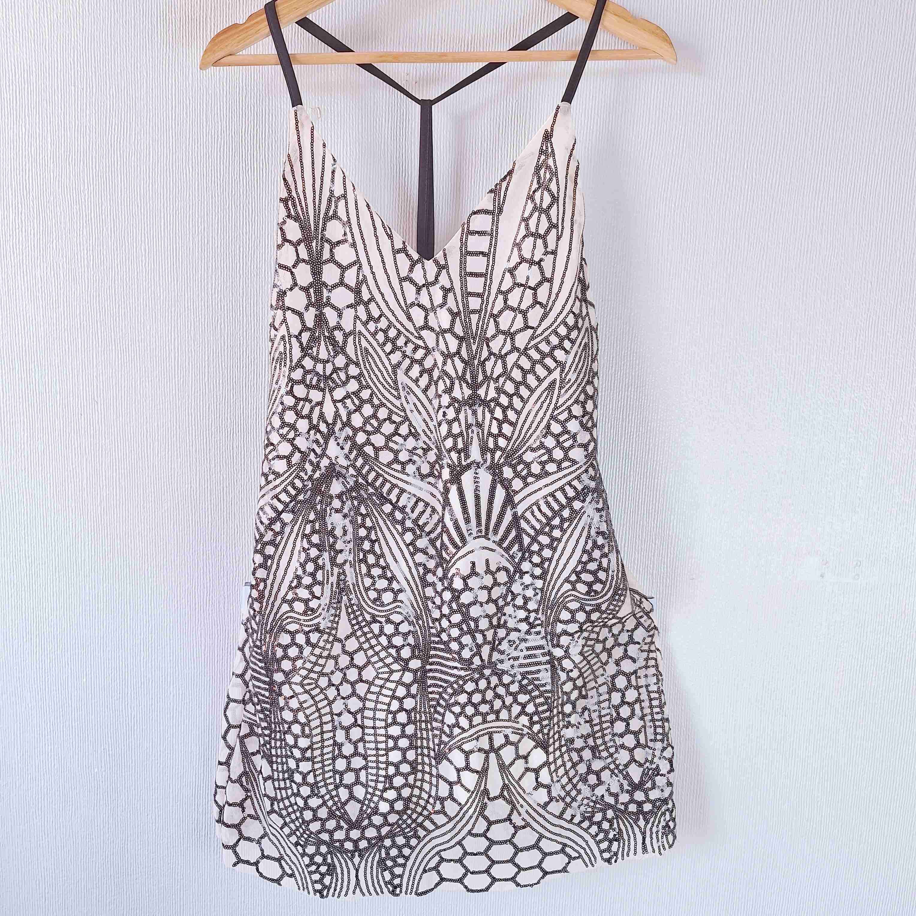 Vestido bohemio blanco y negro - miniatura 1