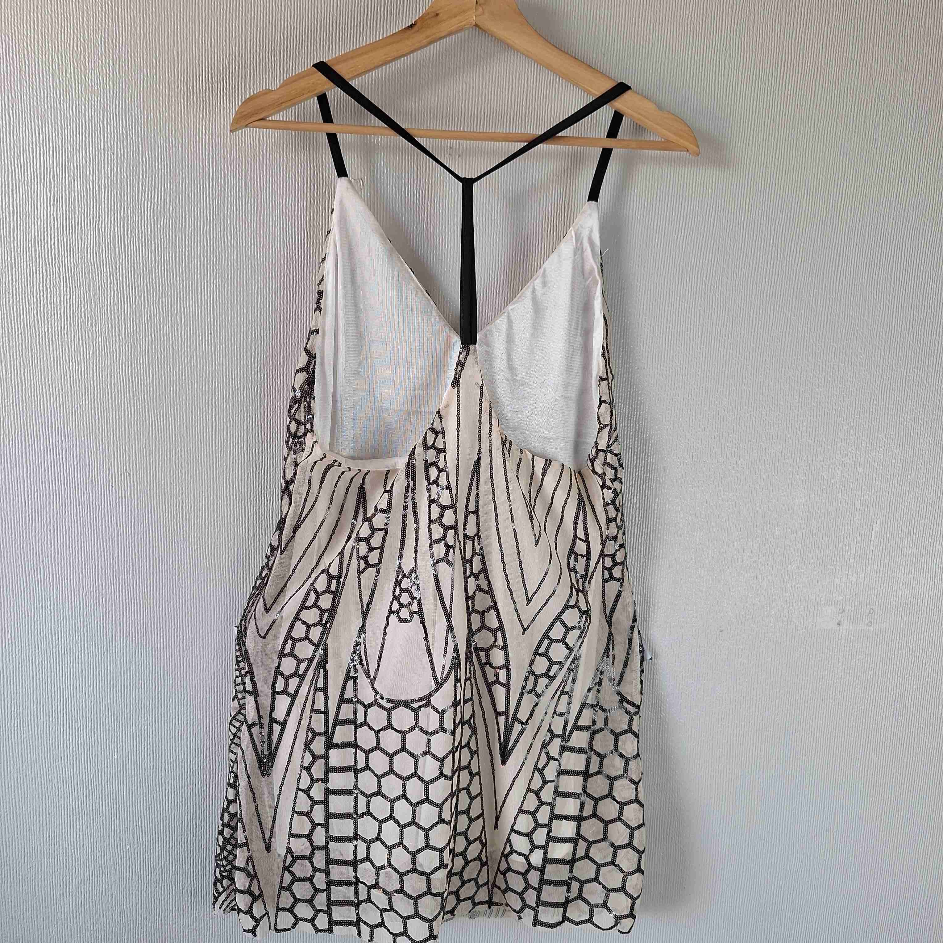 Vestido bohemio blanco y negro - miniatura 3