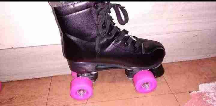 Patines profesionales de 4 ruedas negros - 3