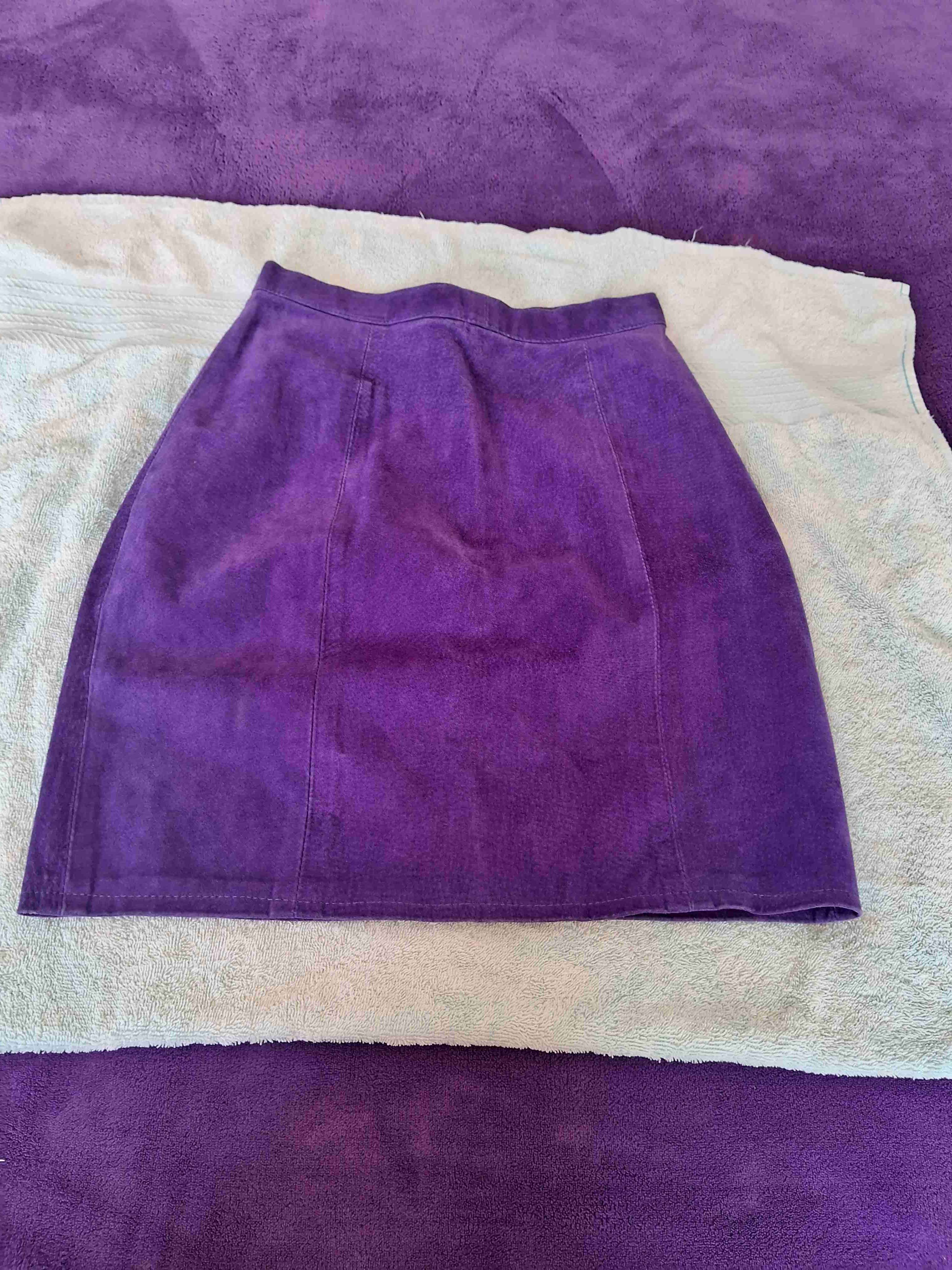 Falda morada de cuero - miniatura 1