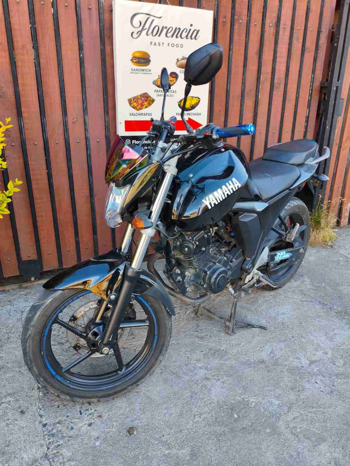 Yamaha FZ 2.0 150cc - miniatura 2