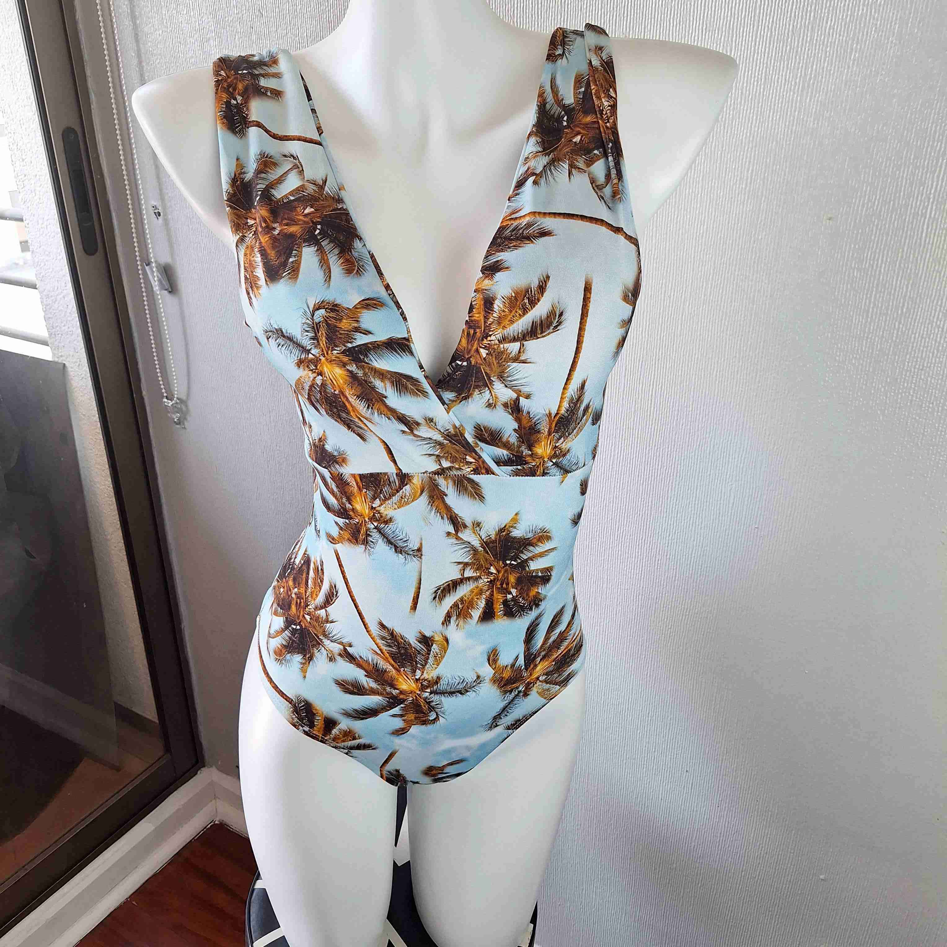 Body lycra/algodón diseño palmeras. Brasileño - miniatura 1