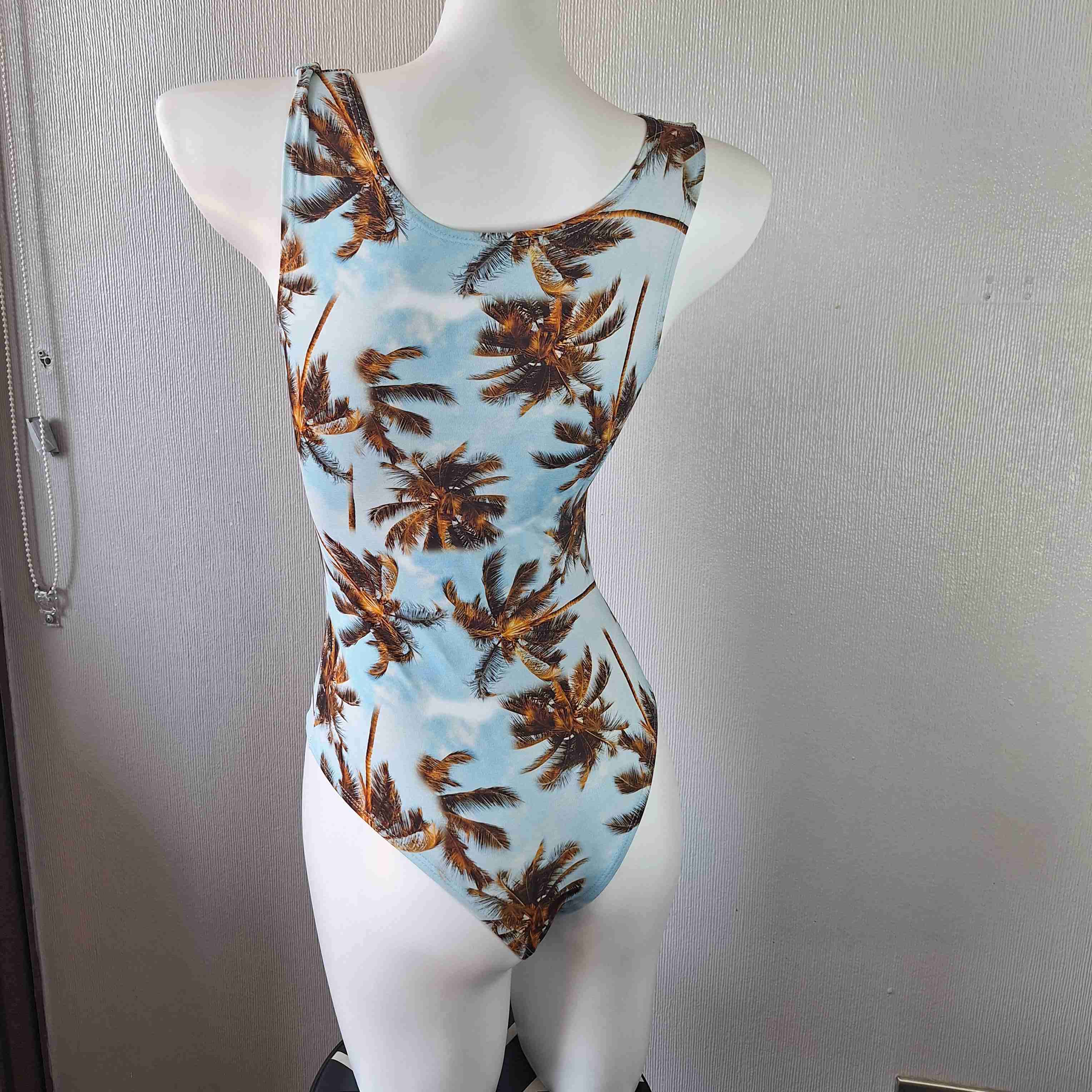 Body lycra/algodón diseño palmeras. Brasileño - miniatura 3