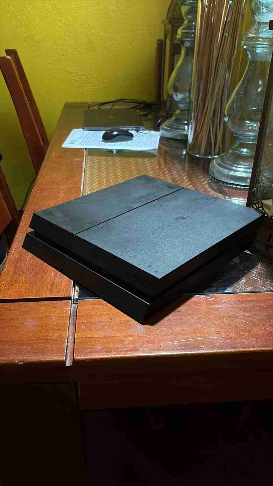 Consola de videojuegos negra - miniatura 1