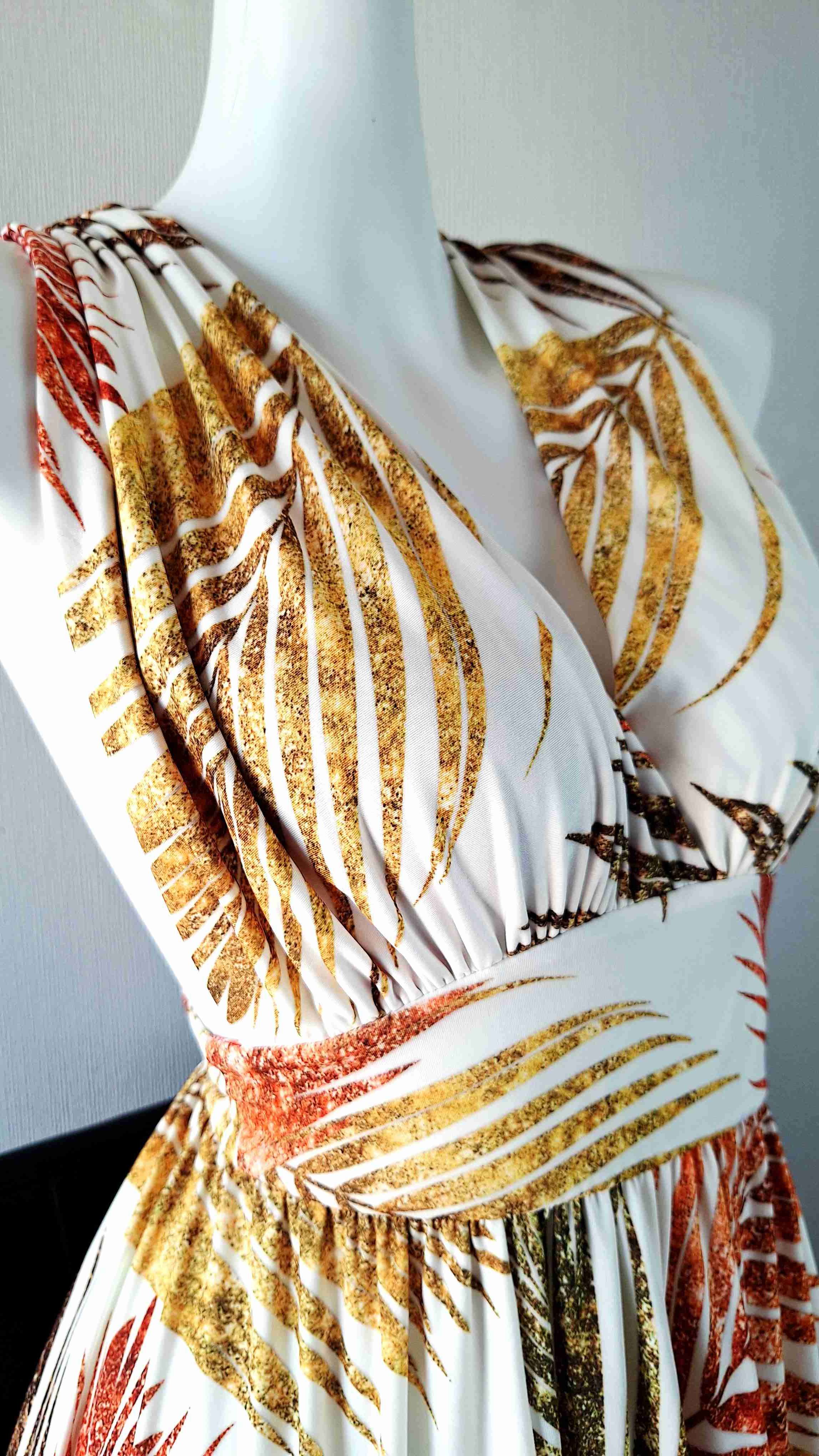 Vestido Brasileño largo lycra estampada con hojas. - 2