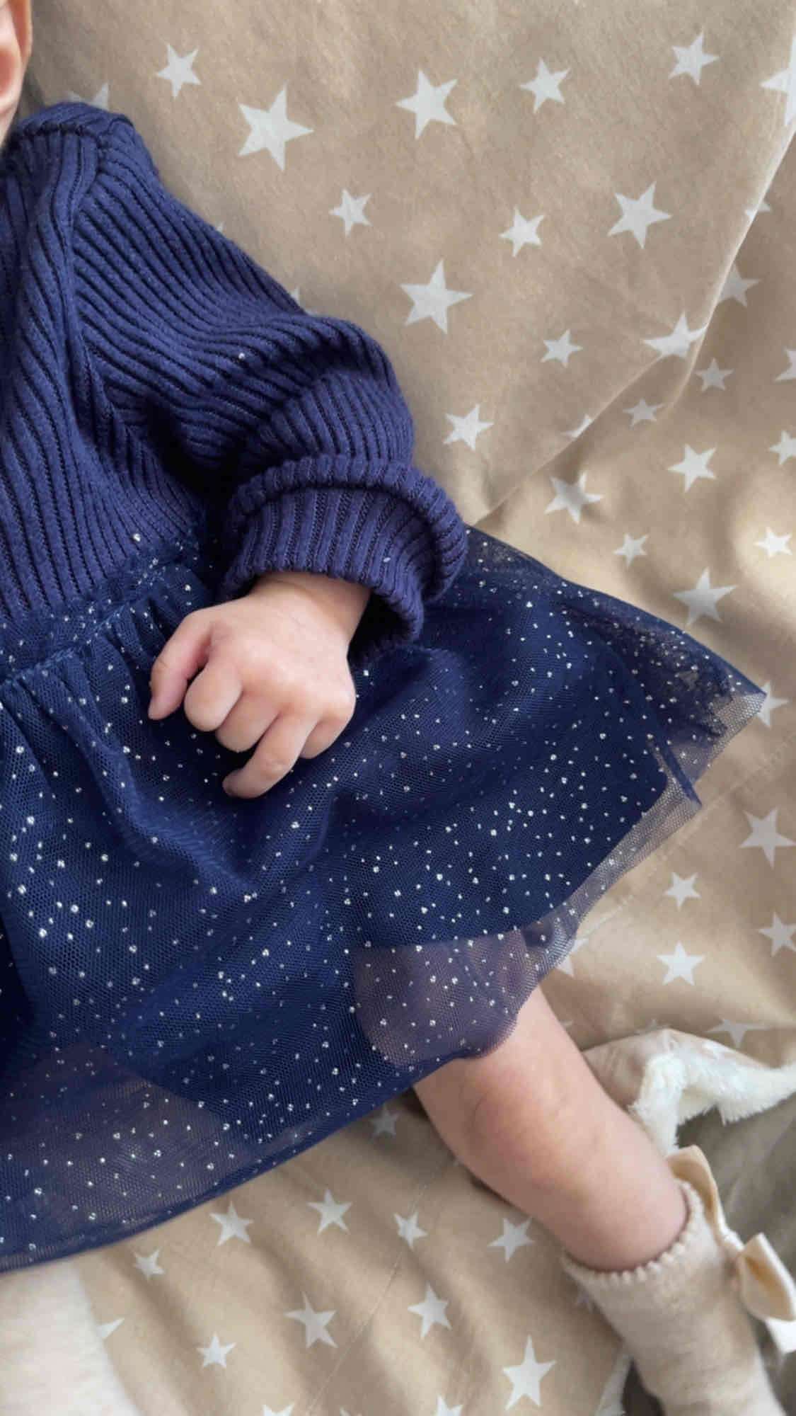 Vestido de bebé con brillos - miniatura 3