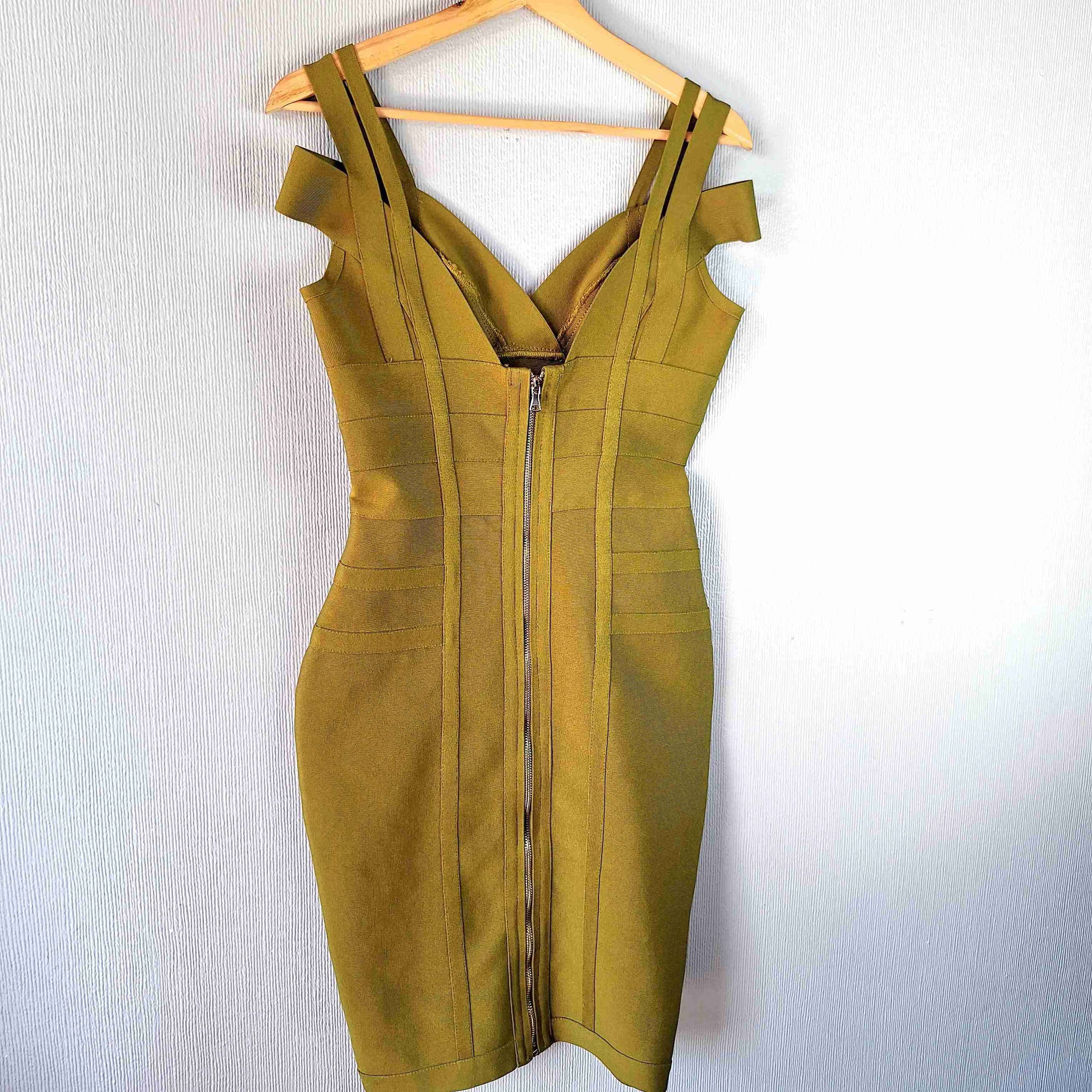 Vestido ajustado verde oliva - miniatura 3