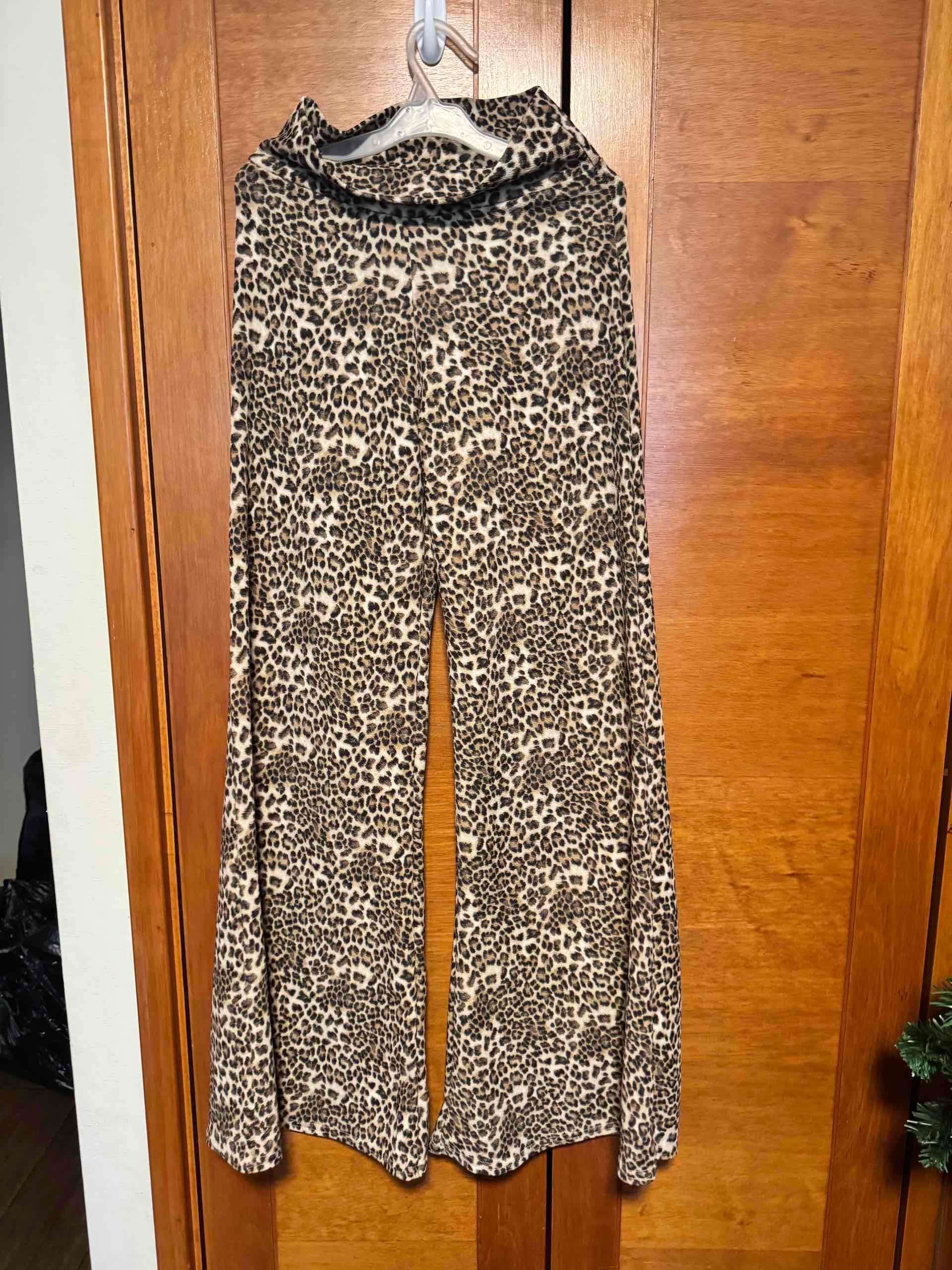 Pantalones animal print mujer - miniatura 1