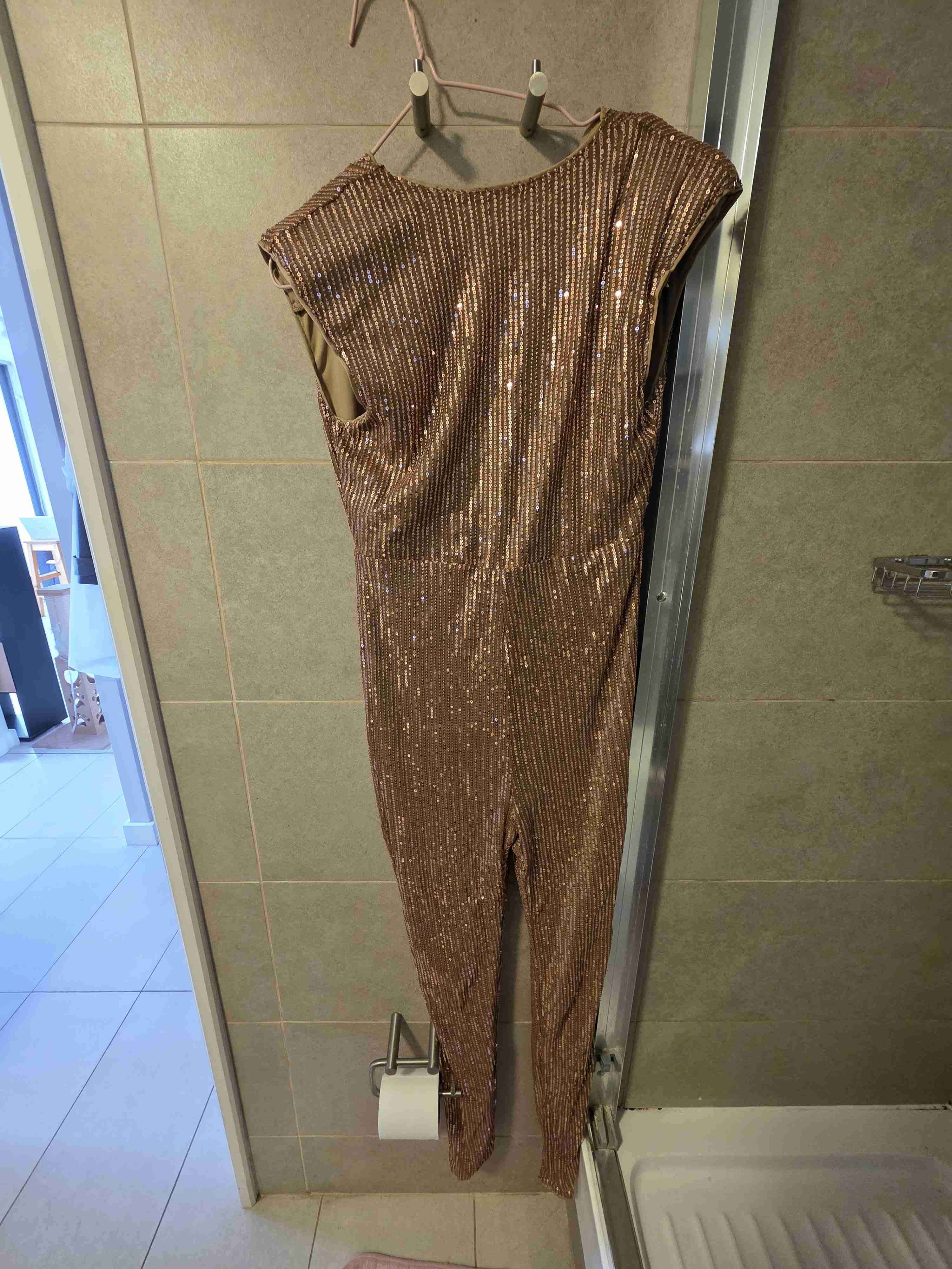 Jumpsuit de lentejuelas doradas