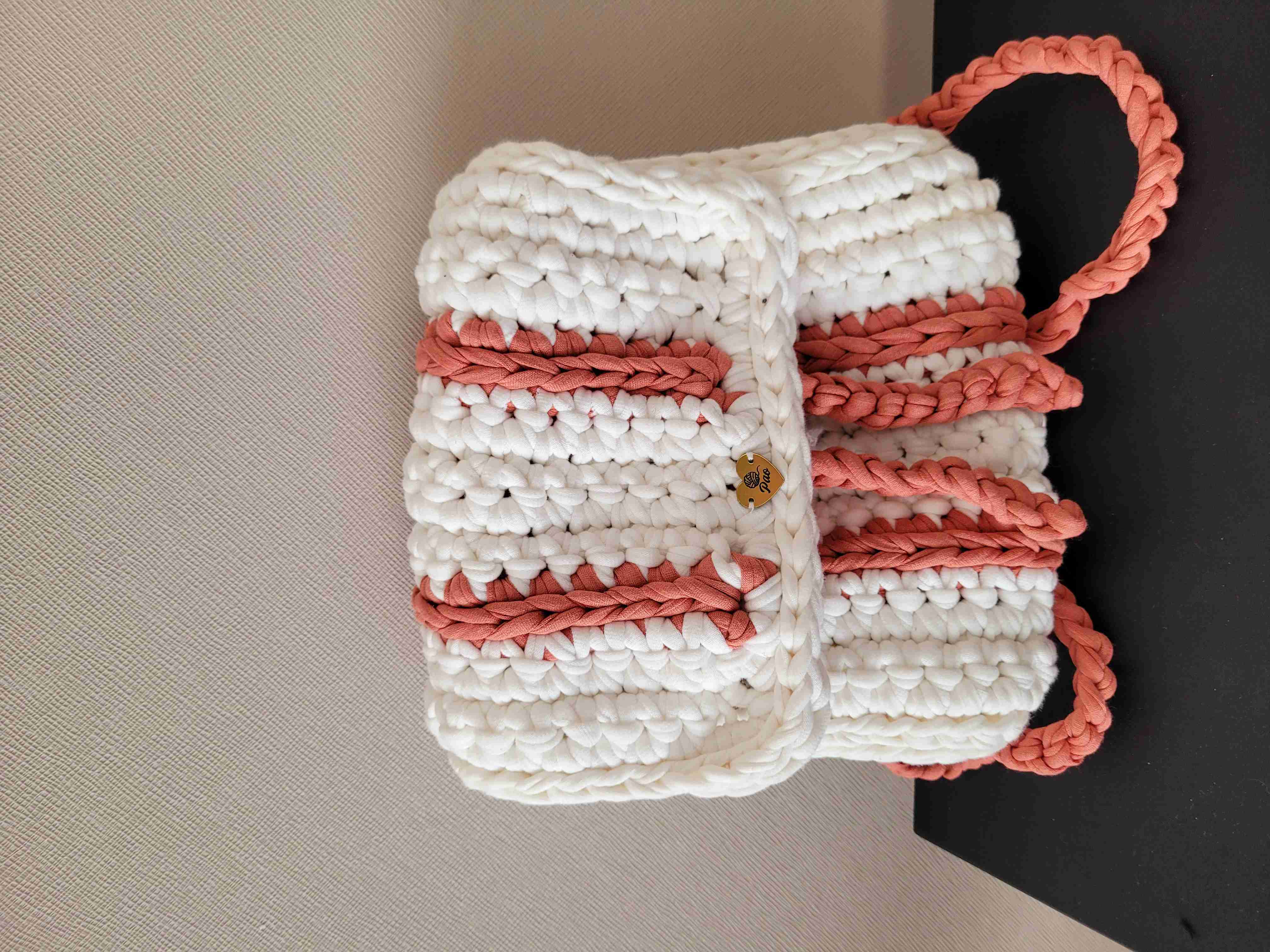 Mochila tejida artesanal - miniatura 1