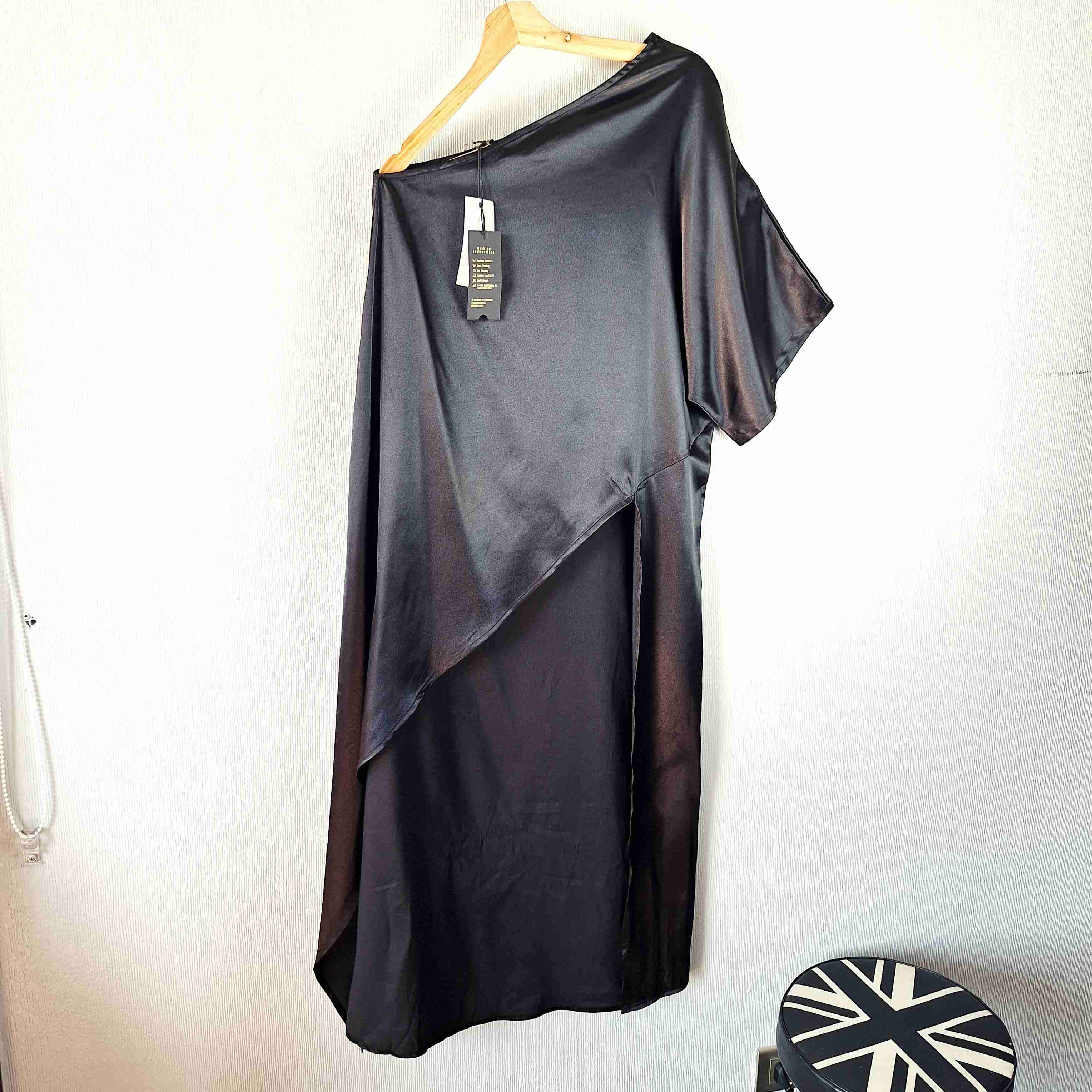 Bluzón  asimétrico negro - miniatura 1