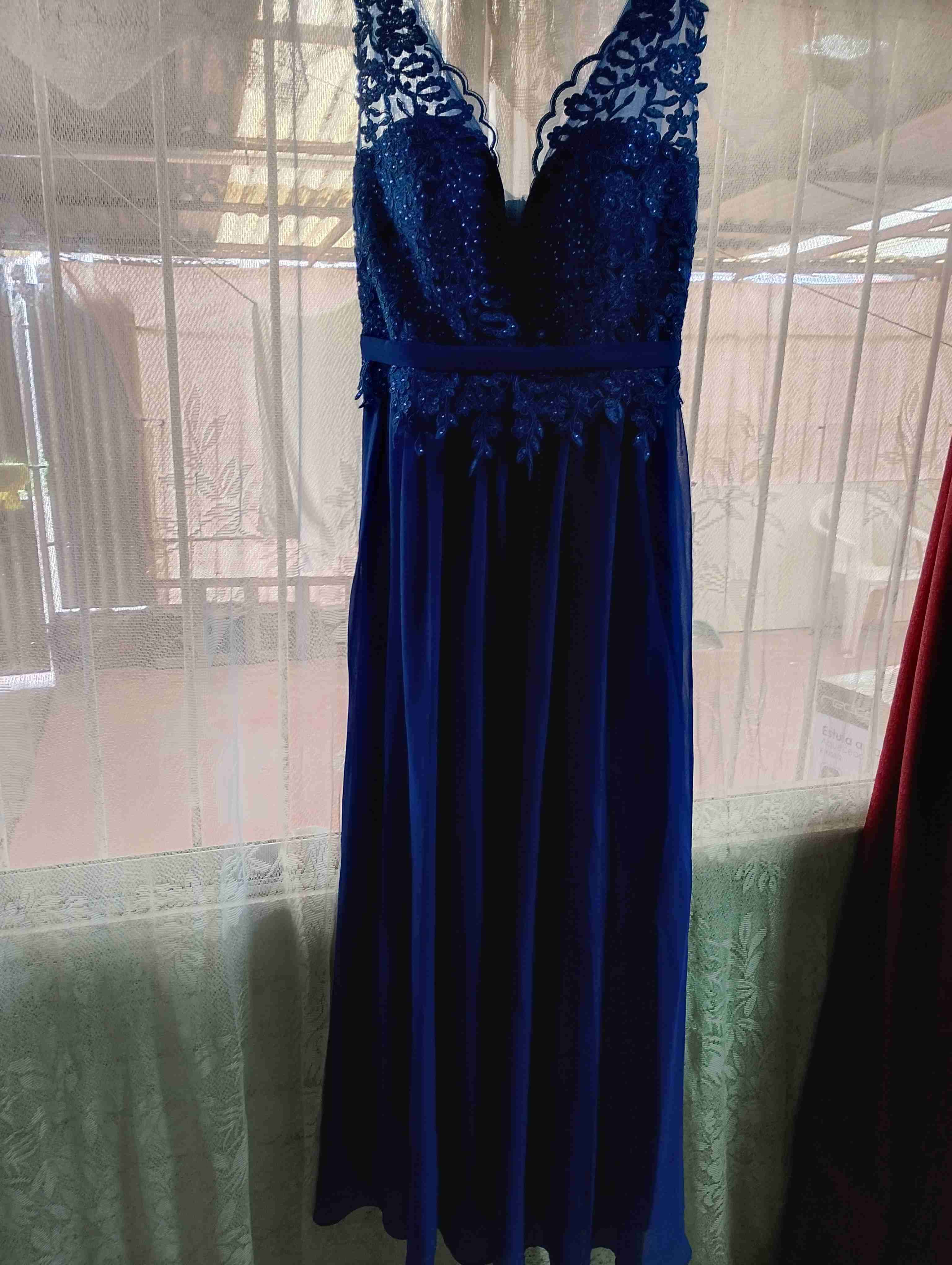 Vestido azul con encaje floral - miniatura 4